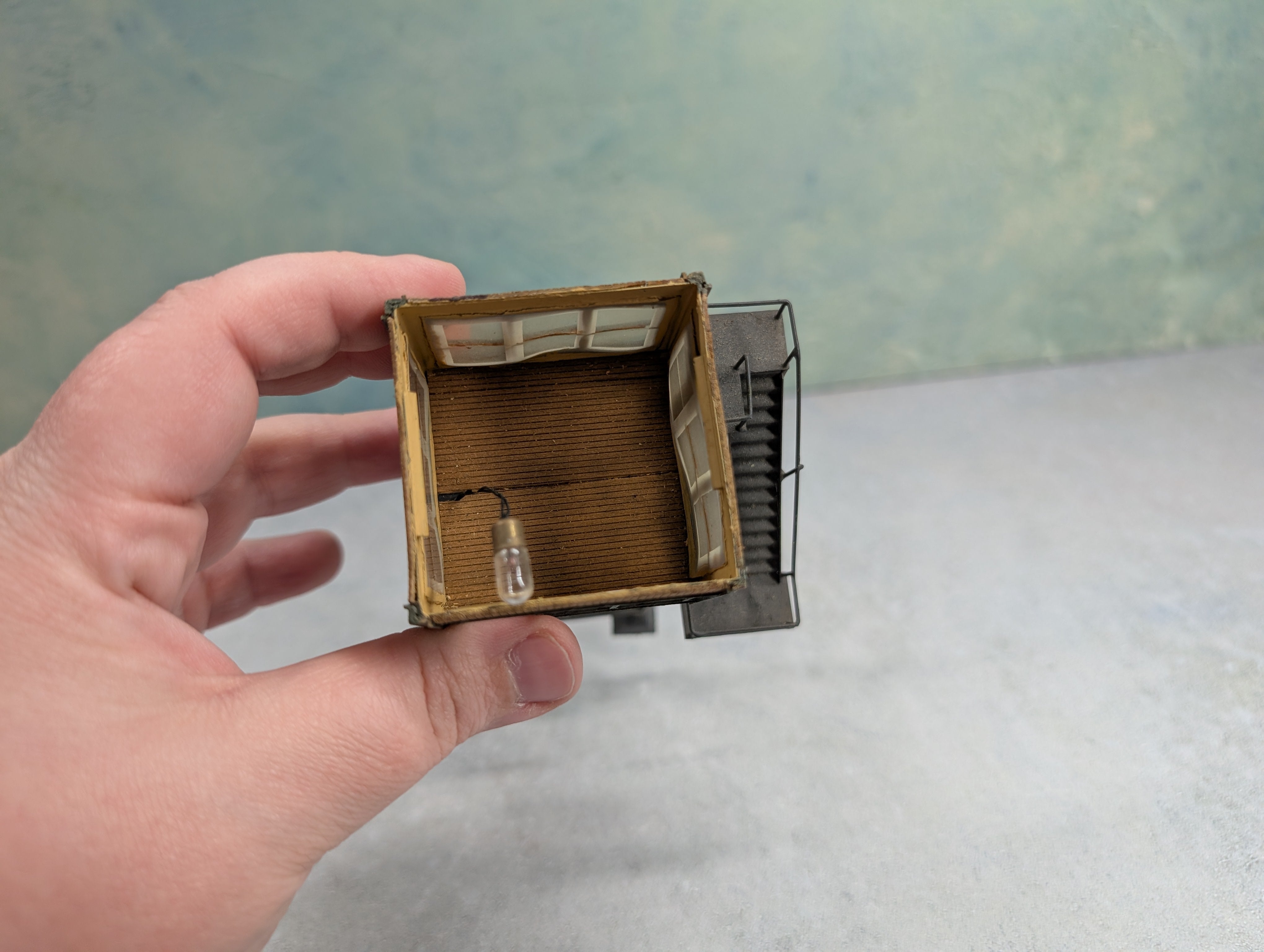 USED HO Scale Custom Signal Tower, Metal