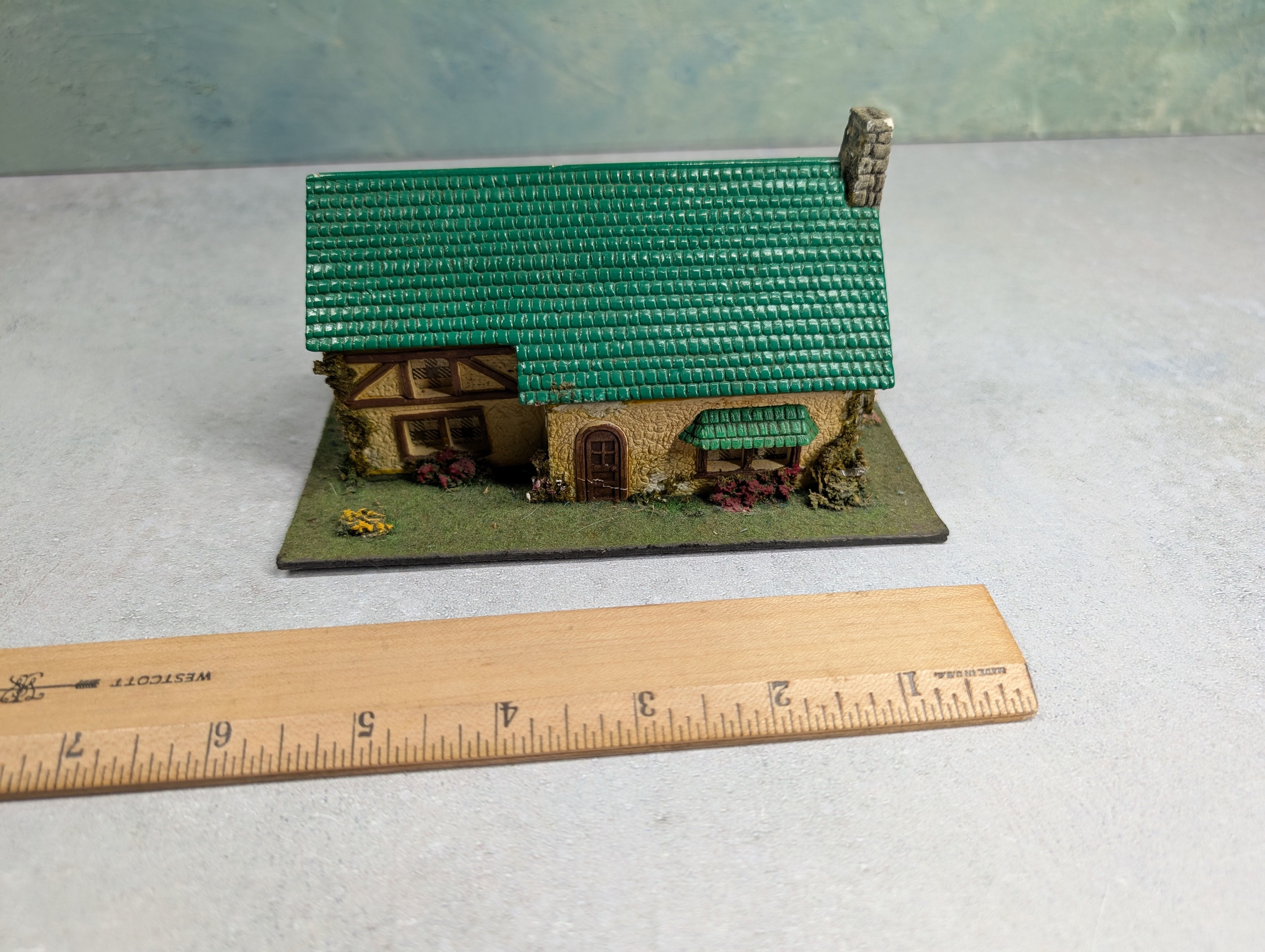 USED HO Scale Cottage with Stone Chimney