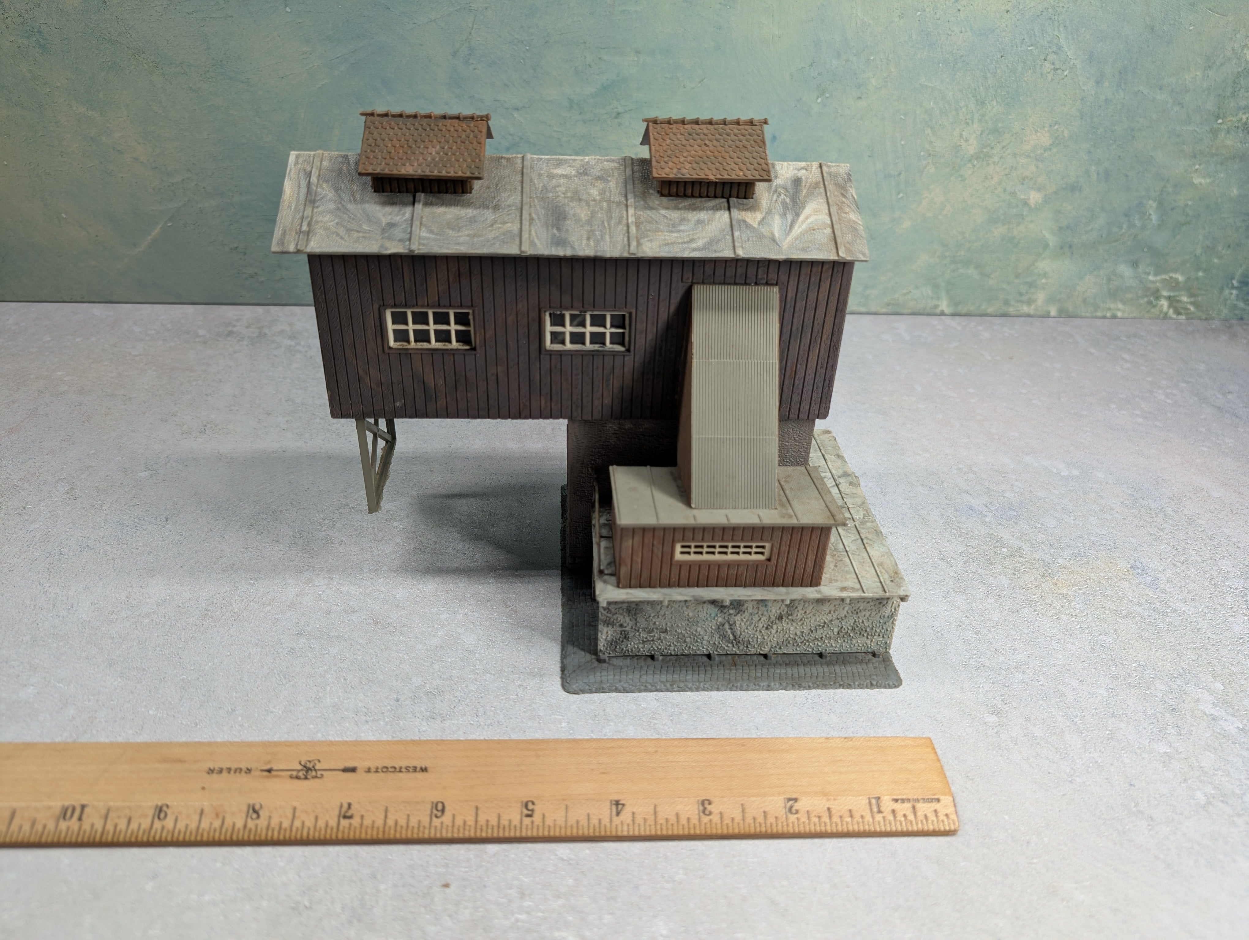 USED HO Scale Stone Crushing Plant, Mill