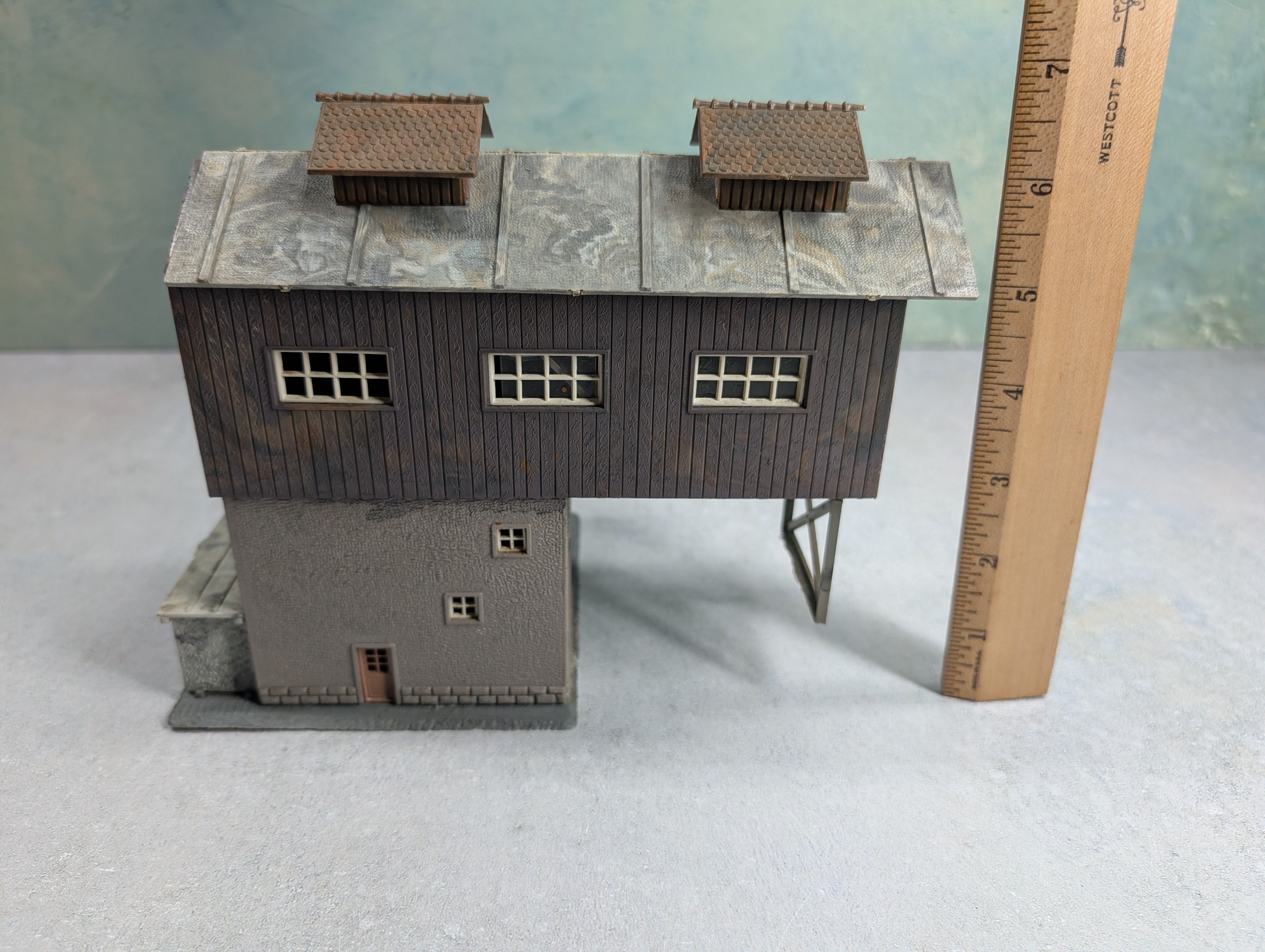 USED HO Scale Stone Crushing Plant, Mill