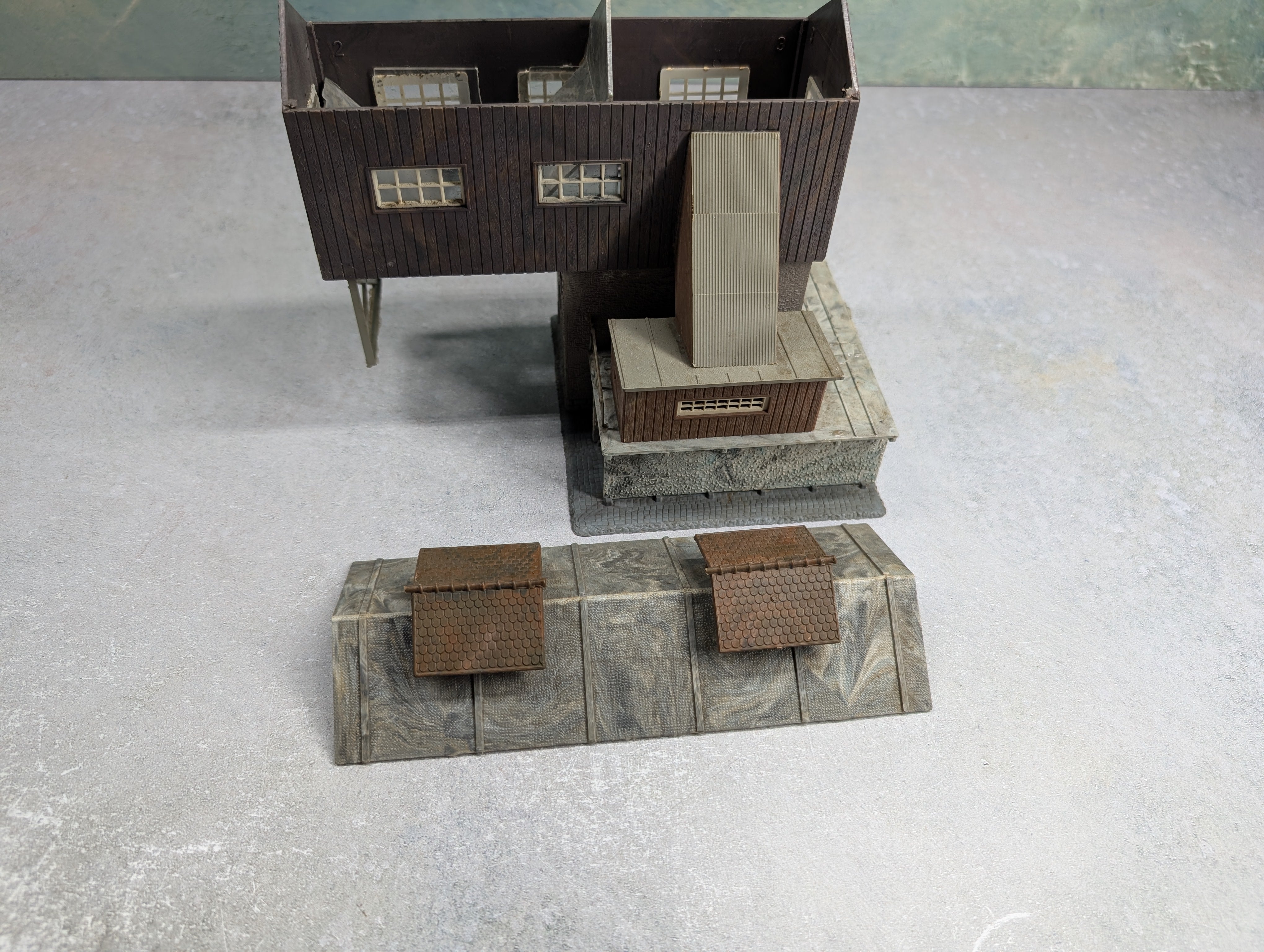 USED HO Scale Stone Crushing Plant, Mill