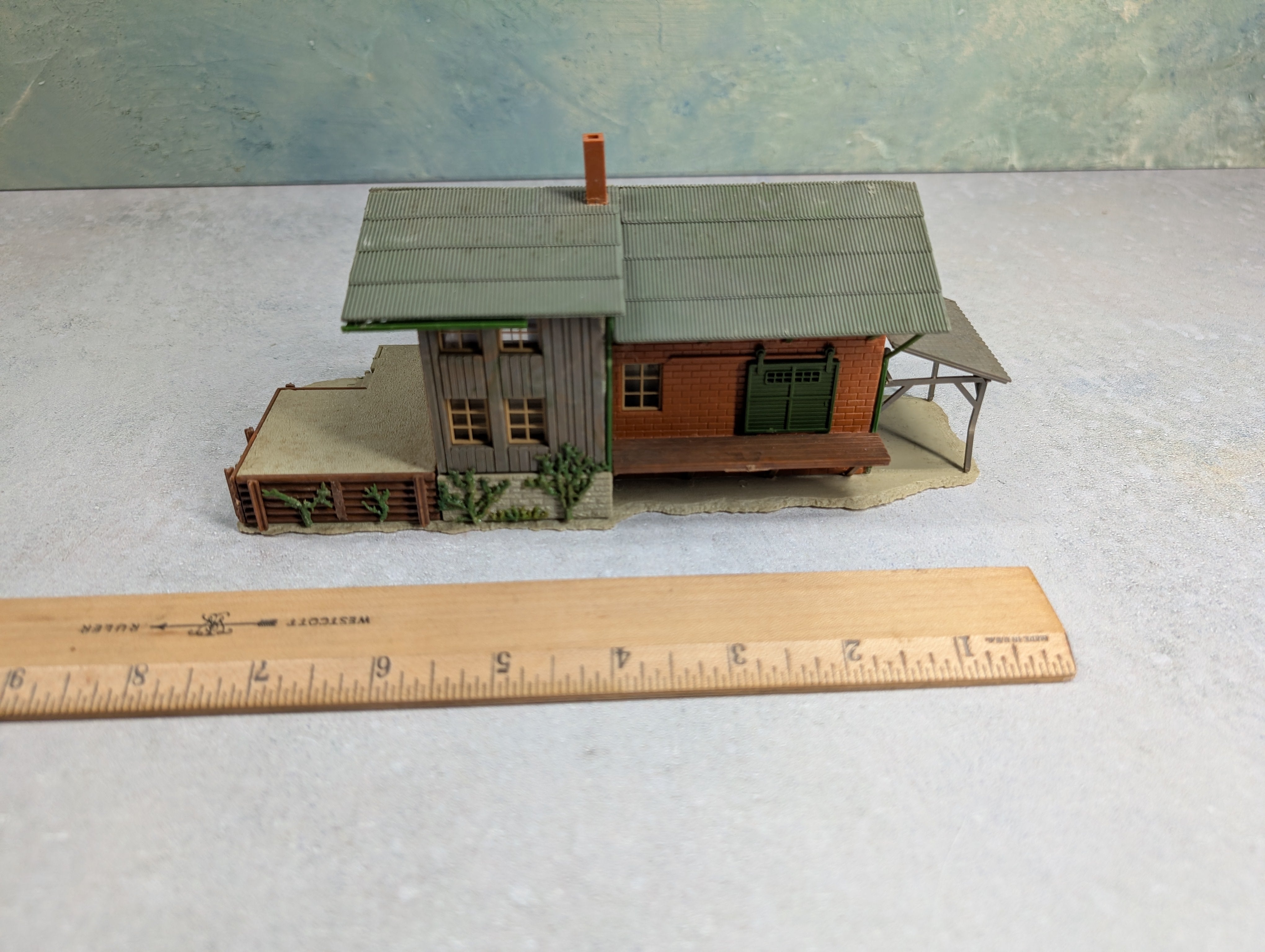 USED Faller HO Scale Talhausen Freight Station, Building