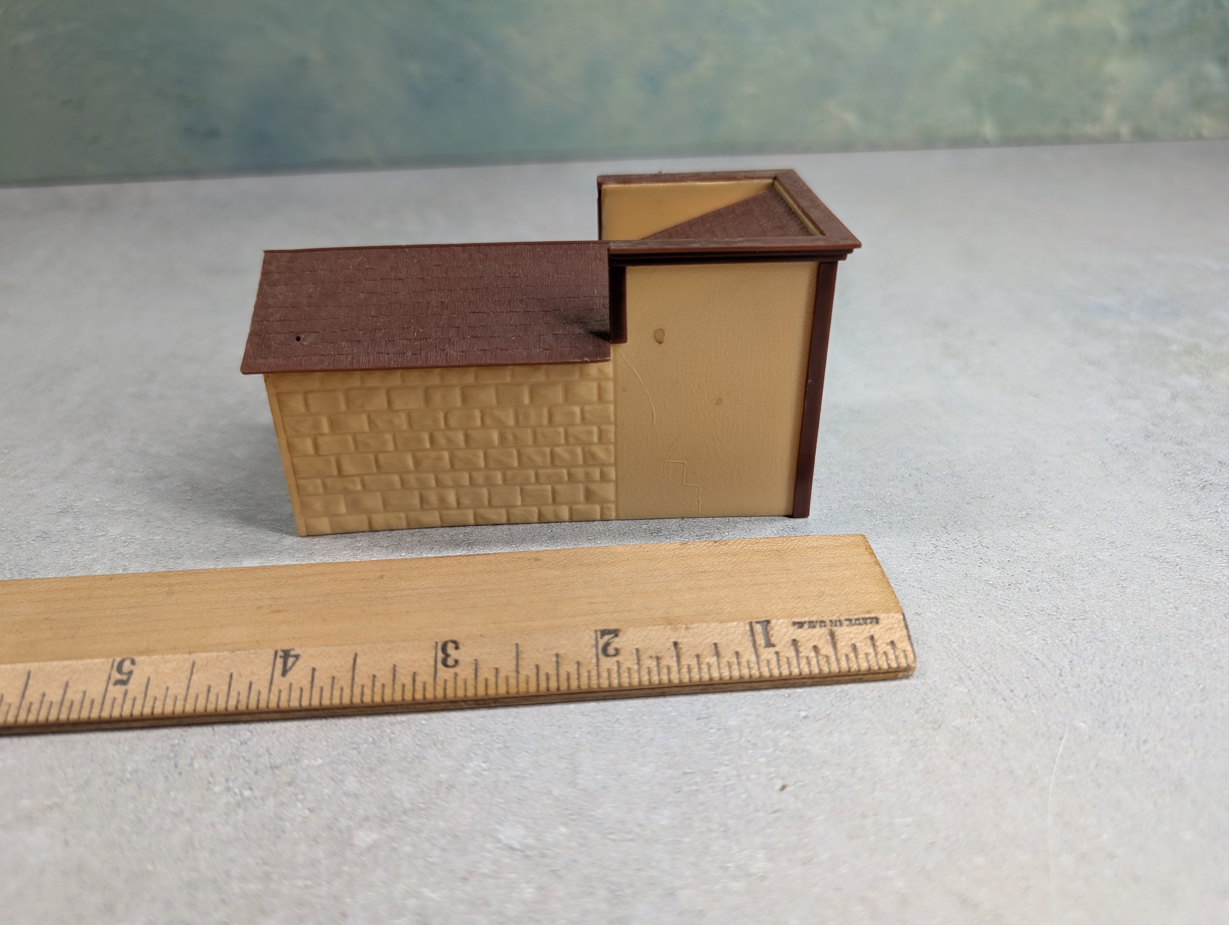 USED HO Scale Western Office