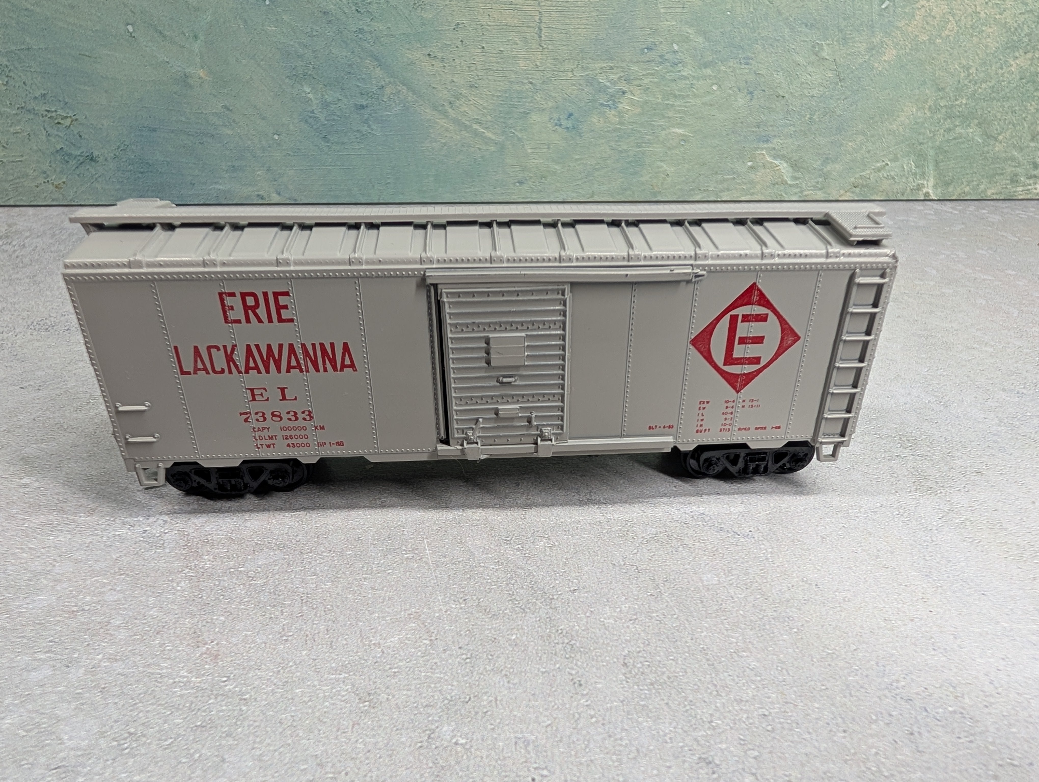 USED Athearn HO Scale 40' Box Car Erie Lackawanna EL #73833