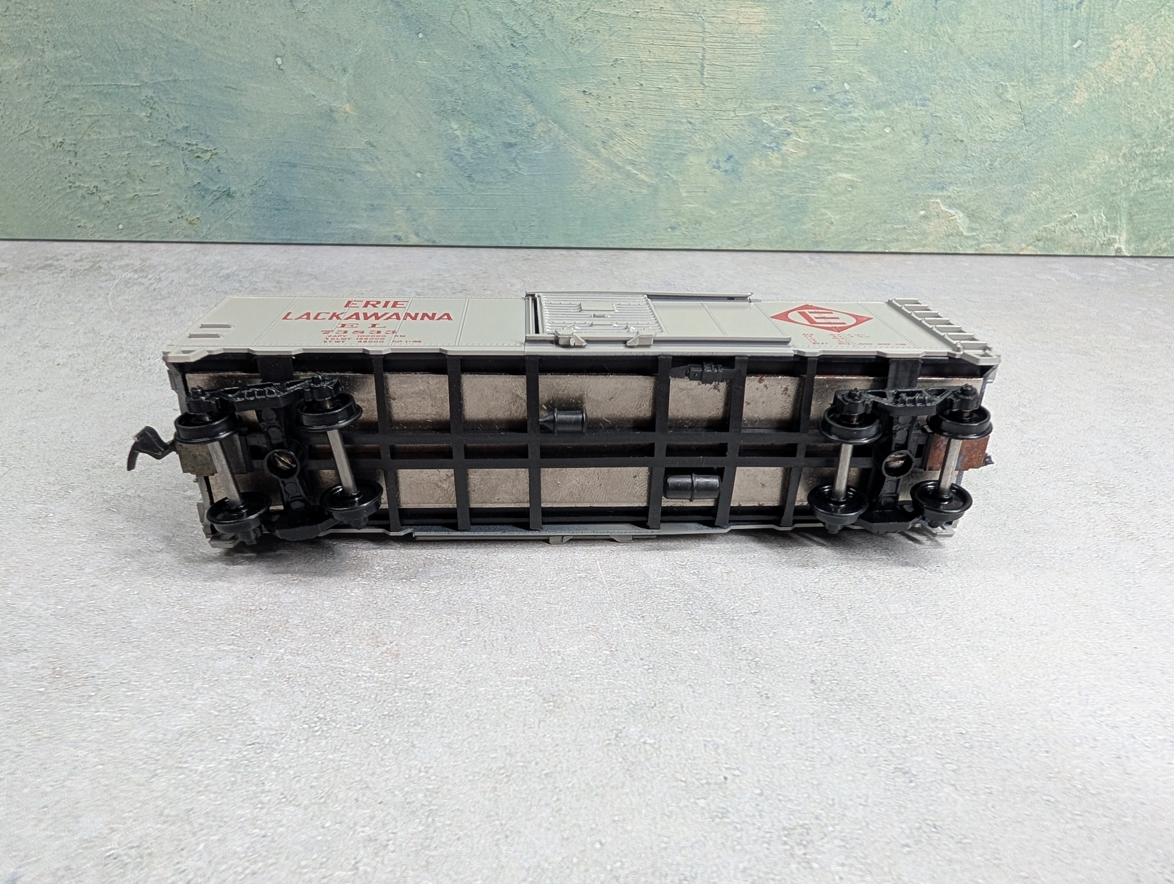 USED Athearn HO Scale 40' Box Car Erie Lackawanna EL #73833