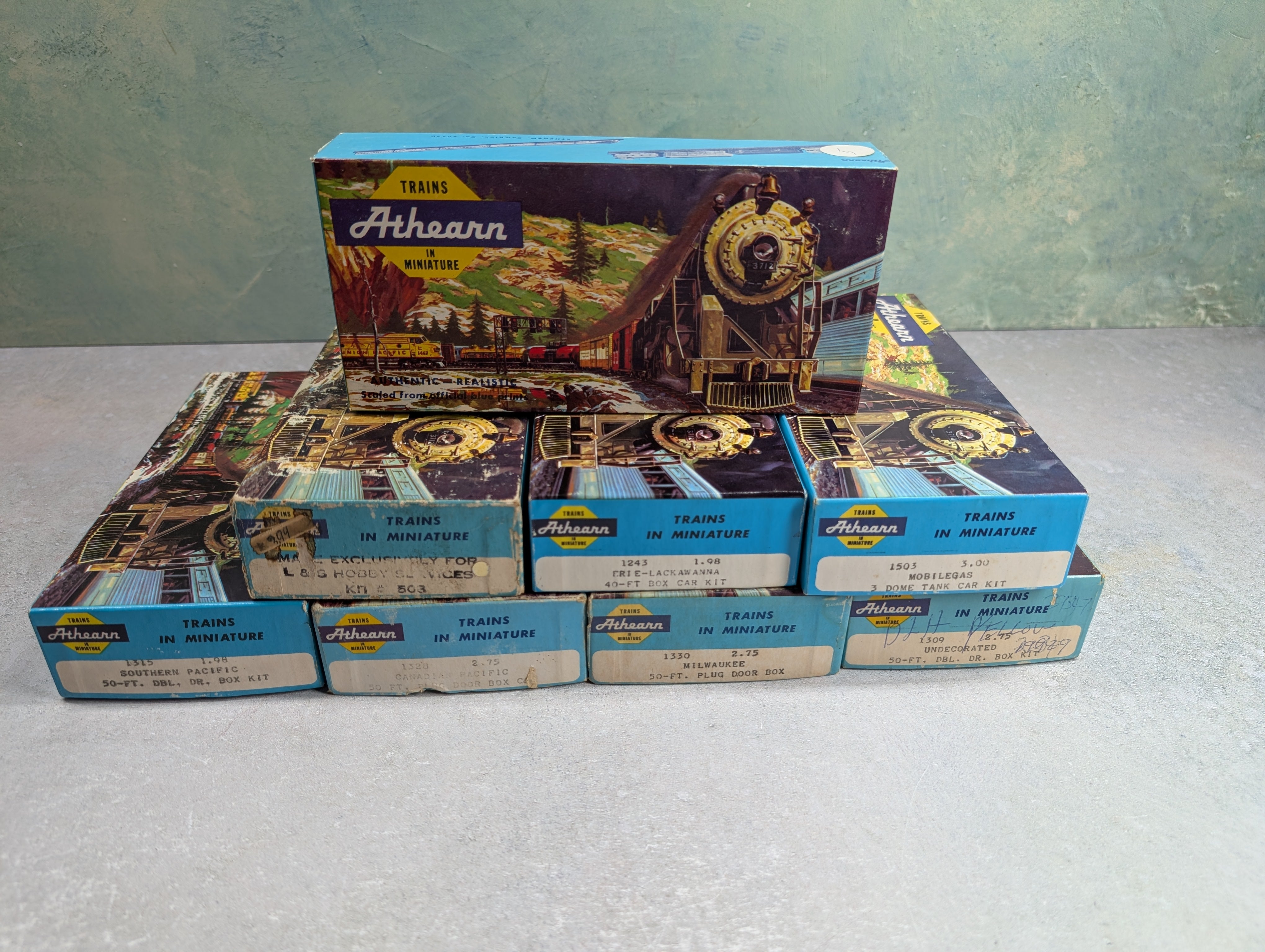 USED Athearn HO Scale Empty Boxes For Storage (8 pcs)