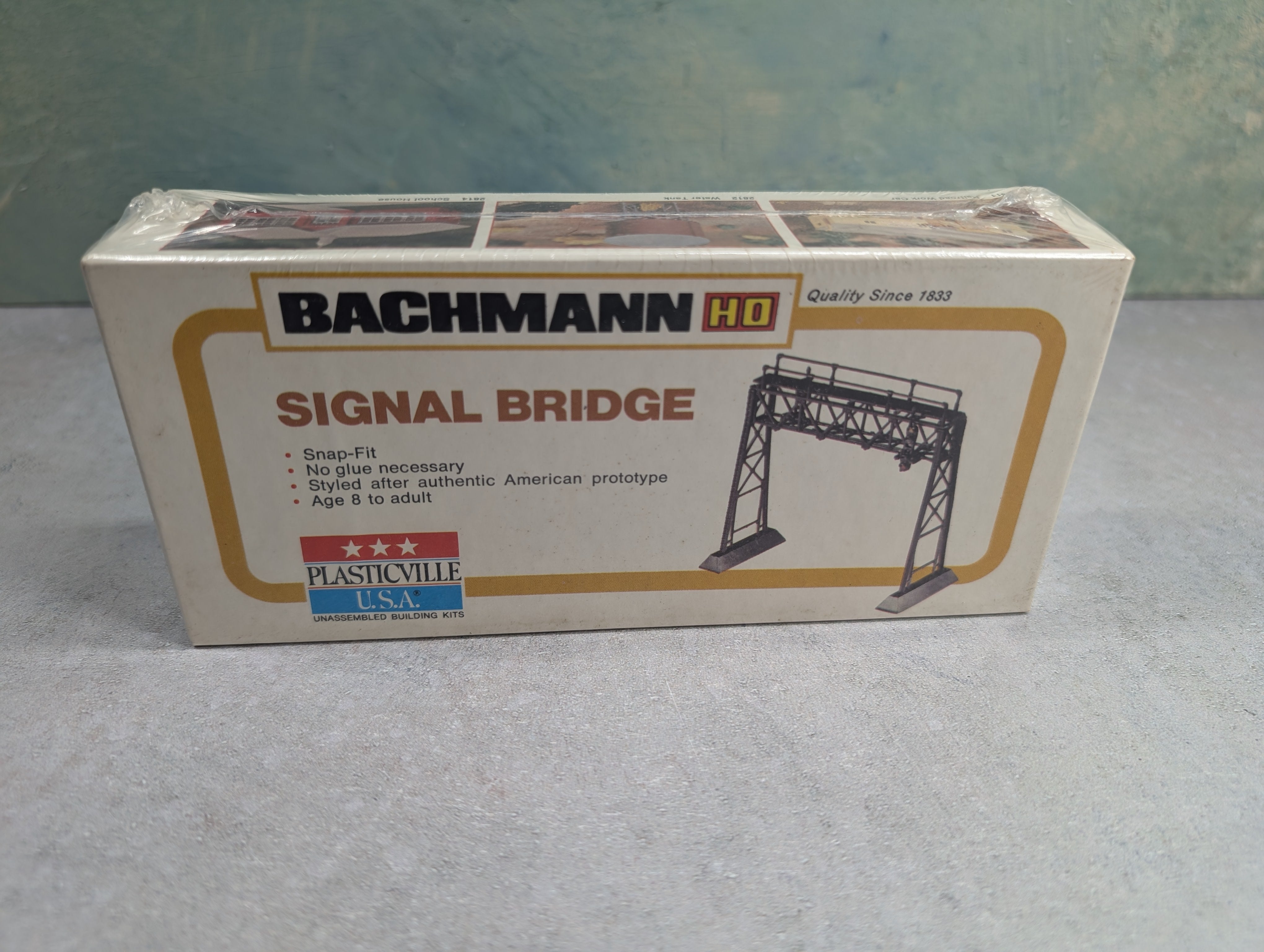 USED Bachmann 2620 HO Scale Signal Bridge KIT