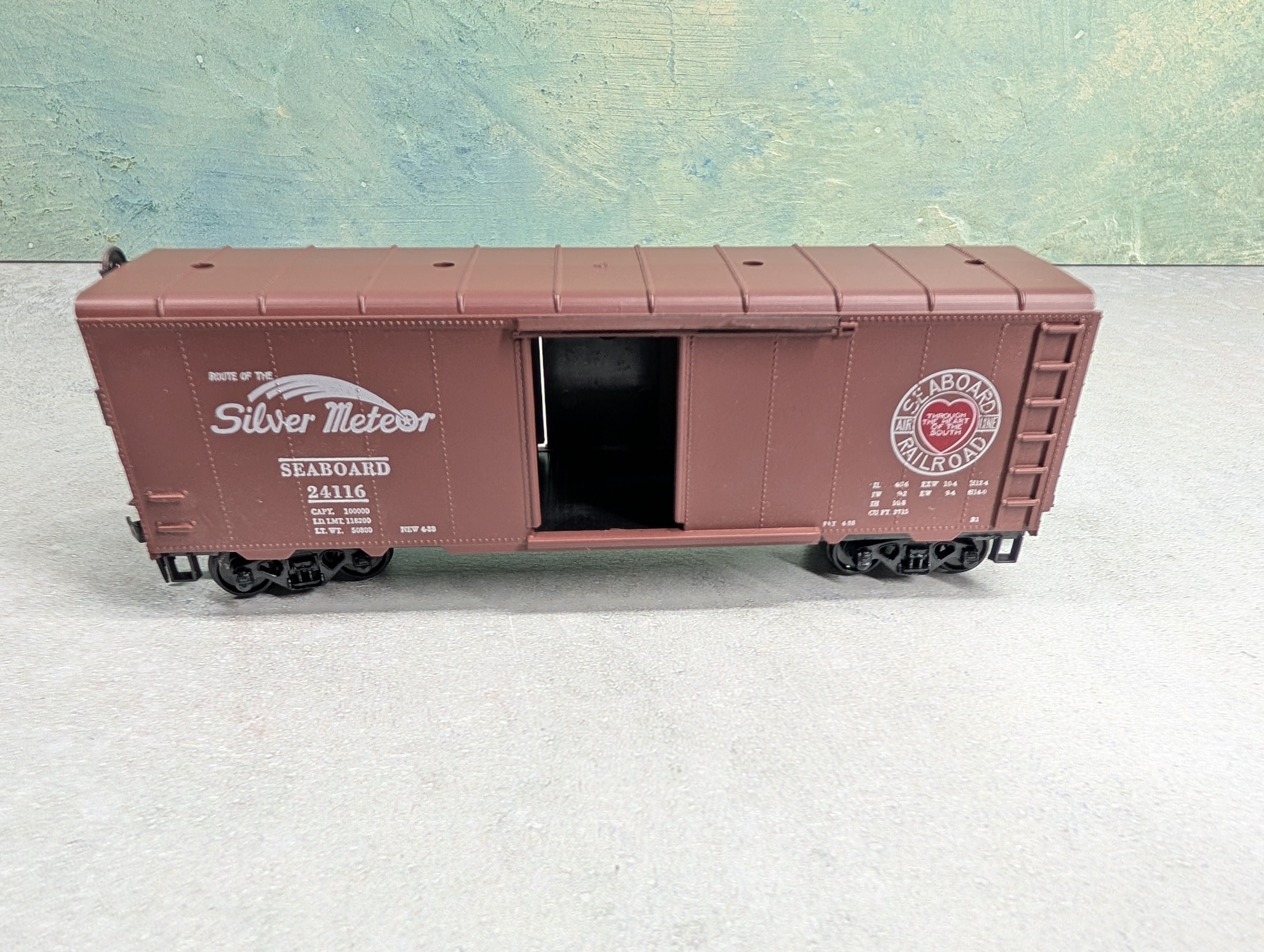 USED Roundhouse 1931 HO Scale 40' Box Car Seaboard Air Line #24116