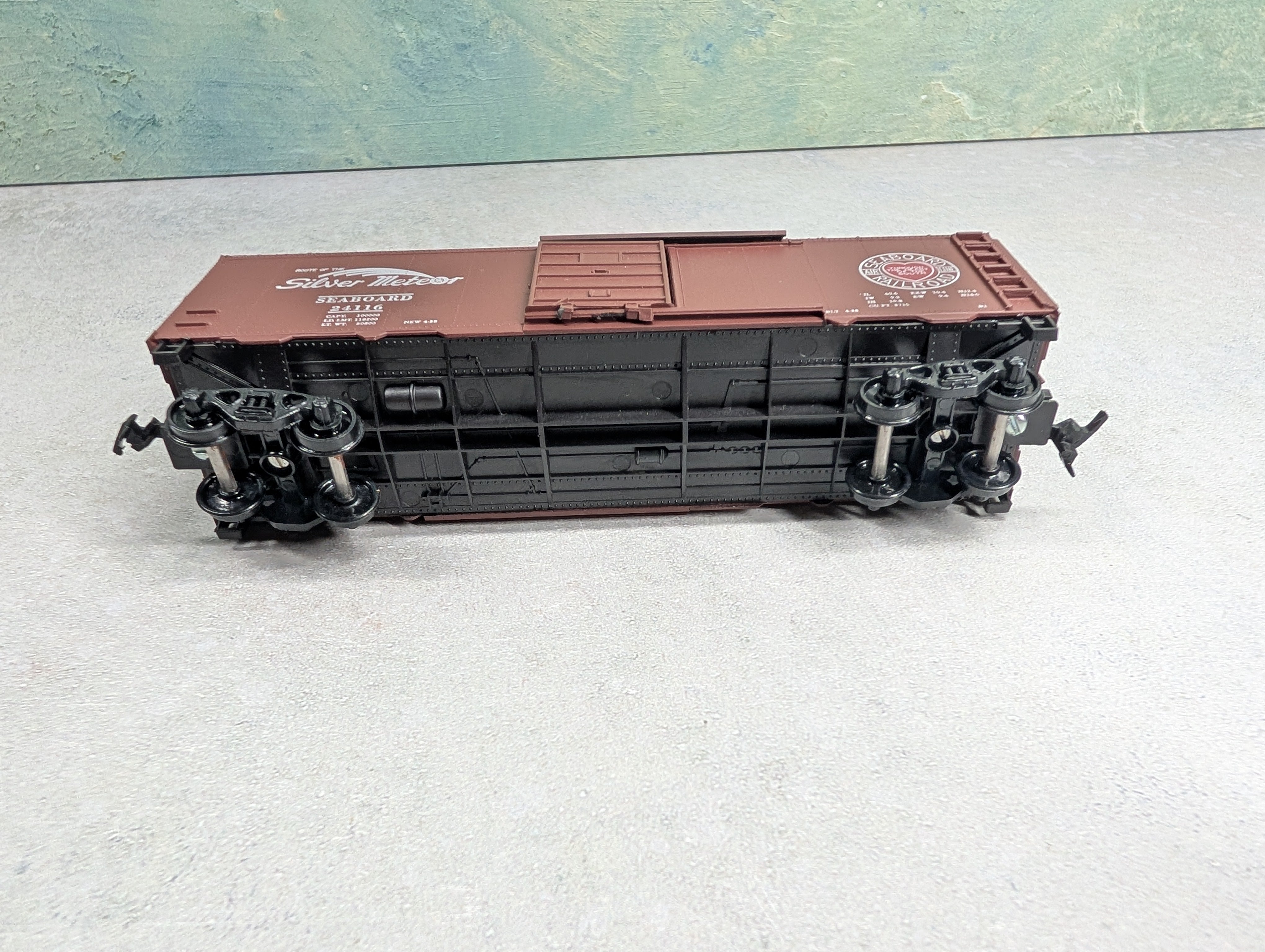 USED Roundhouse 1931 HO Scale 40' Box Car Seaboard Air Line #24116