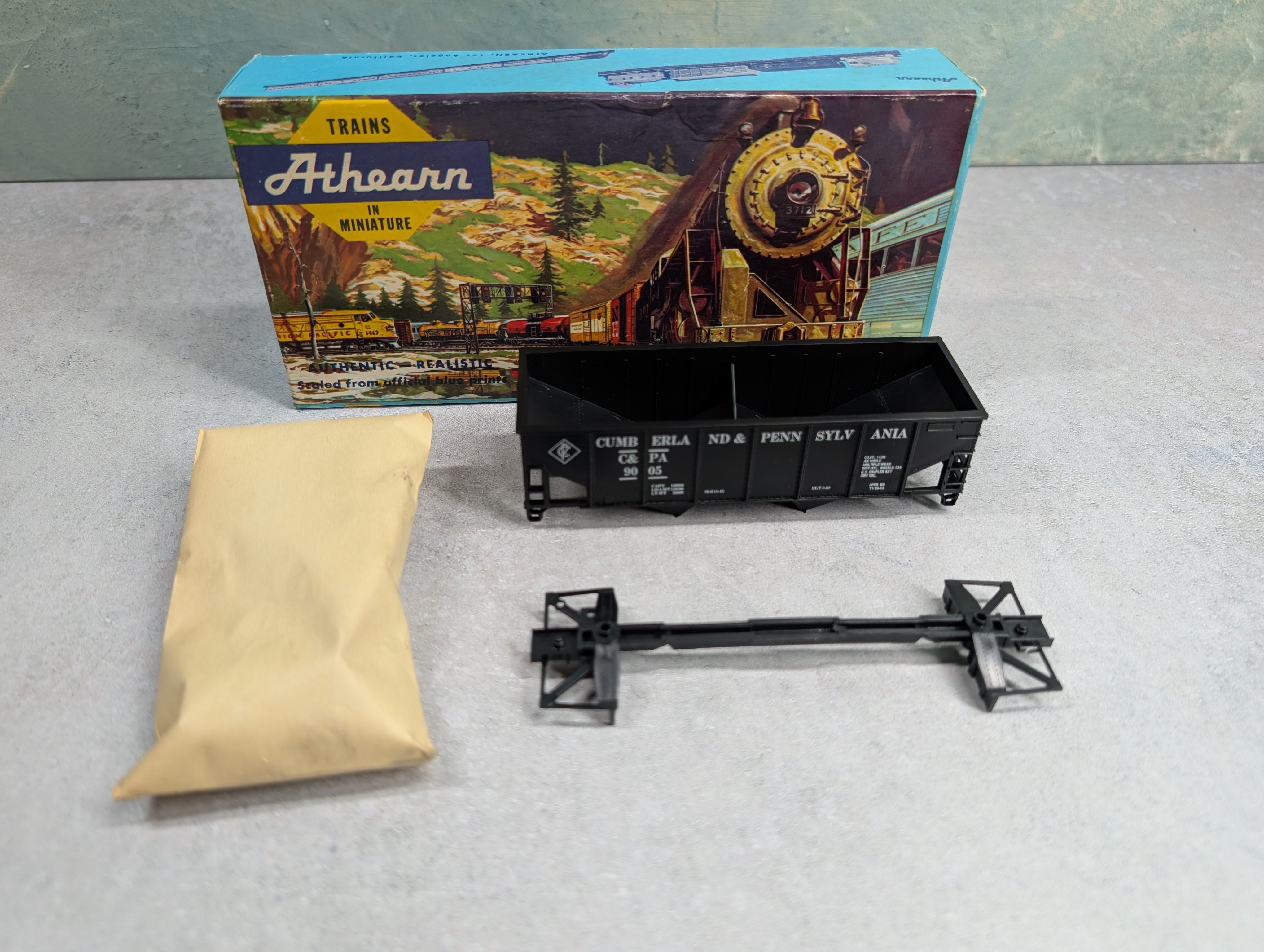 USED Athearn HO Scale Twin Rib-Side Hopper Cumberland & Pennsylvania C&PA #9005 Bev-Bel KIT
