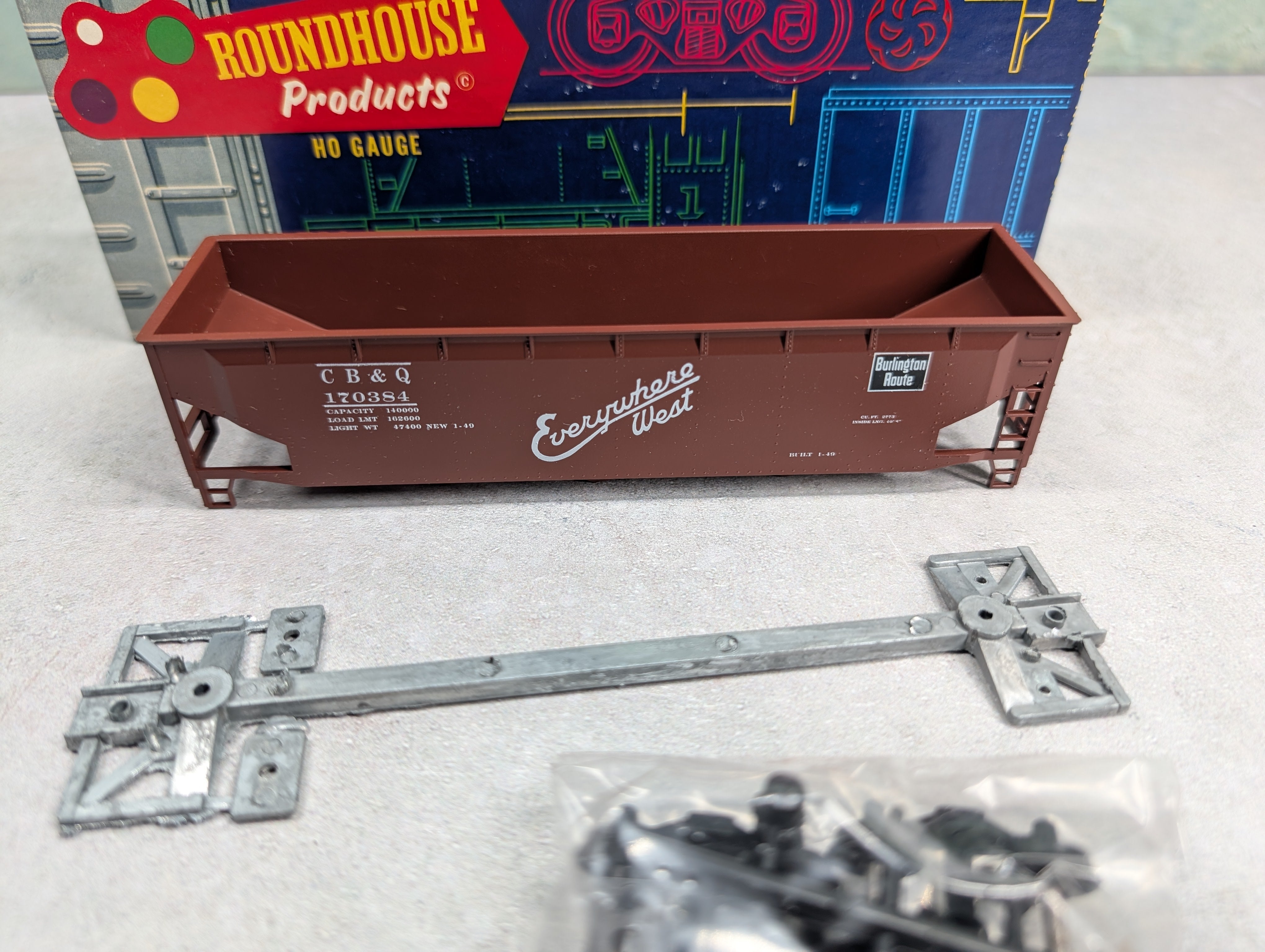 USED Roundhouse 1621 HO Scale 3-Bay Offset Hopper Burlington CB&Q #170384 KIT
