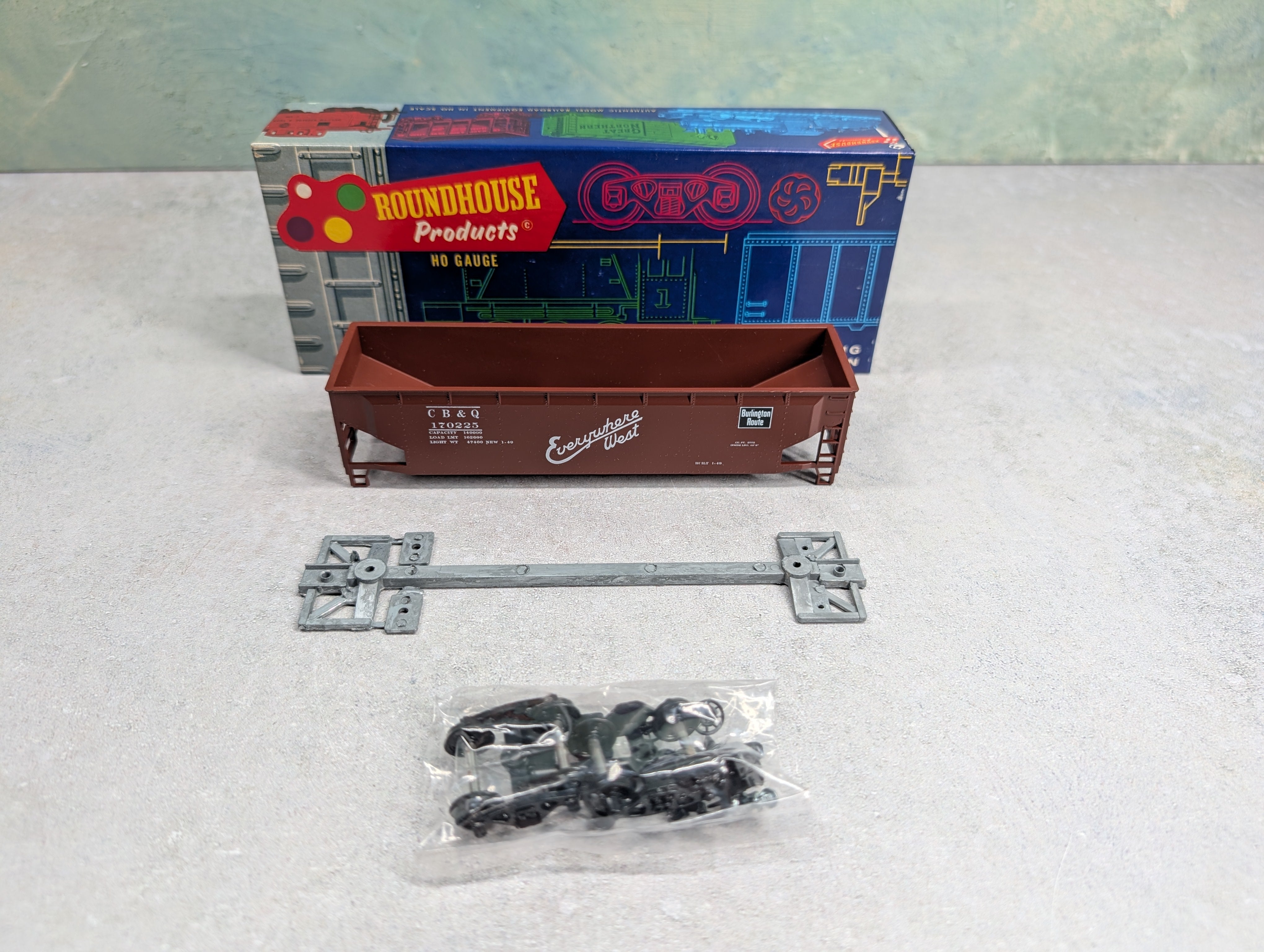 USED Roundhouse 1621 HO Scale 3-Bay Offset Hopper Burlington CB&Q #170225 KIT