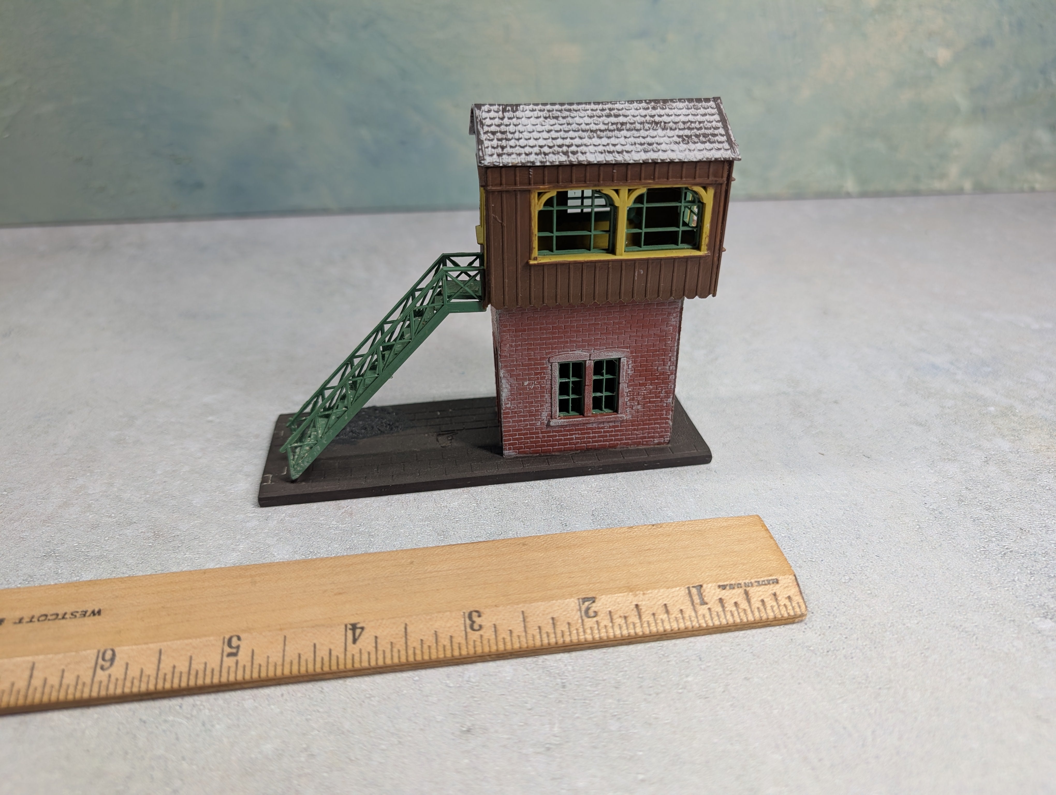 USED Life-Like HO Scale Station Tower