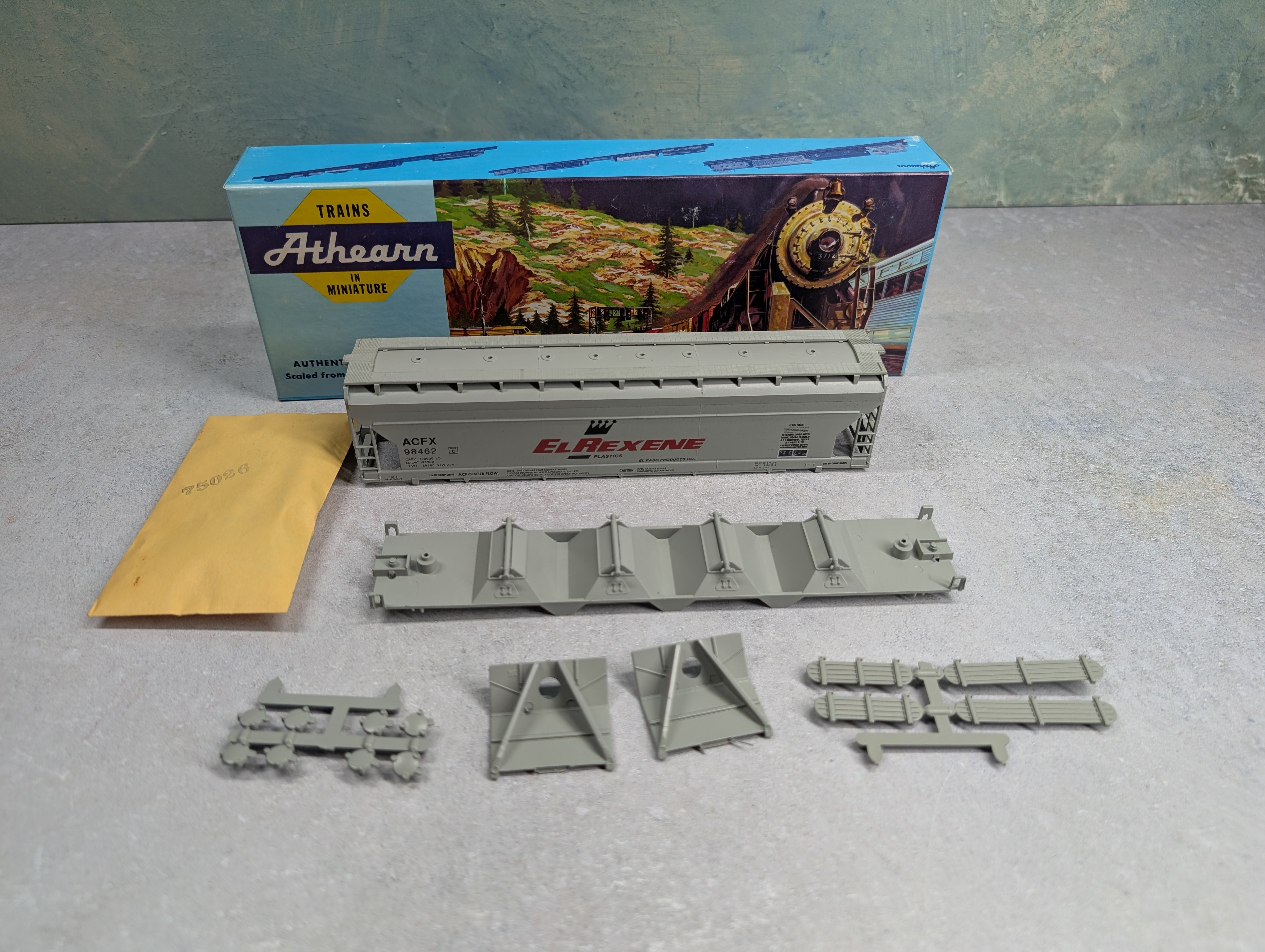 USED Athearn 205 HO Scale 55' ACF Center Flow El Rexene ACFX #98462 Rail Runner KIT