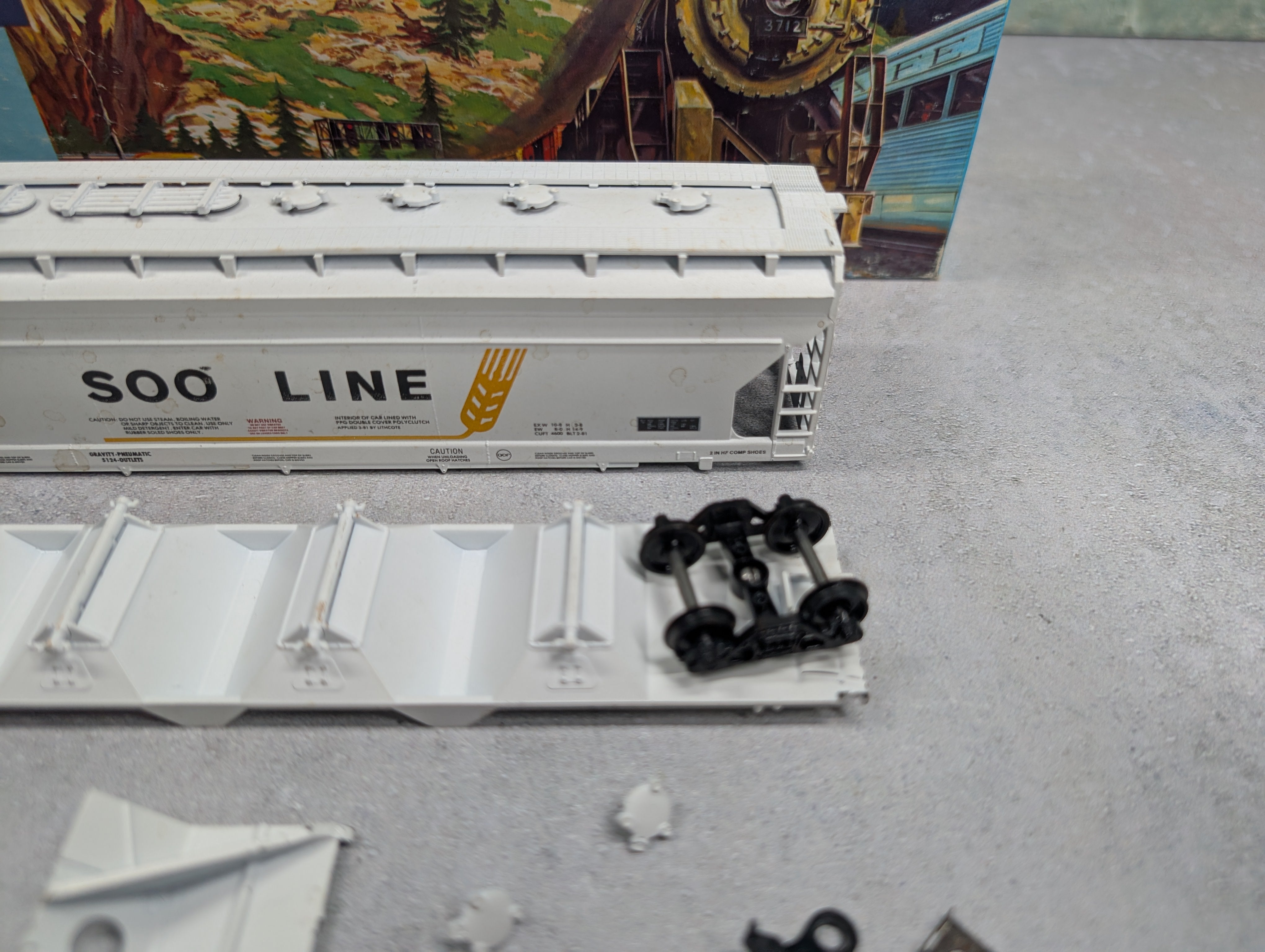 USED Athearn 321 HO Scale 55' ACF Center Flow SOO Line #76412 Bev-Bel Started KIT