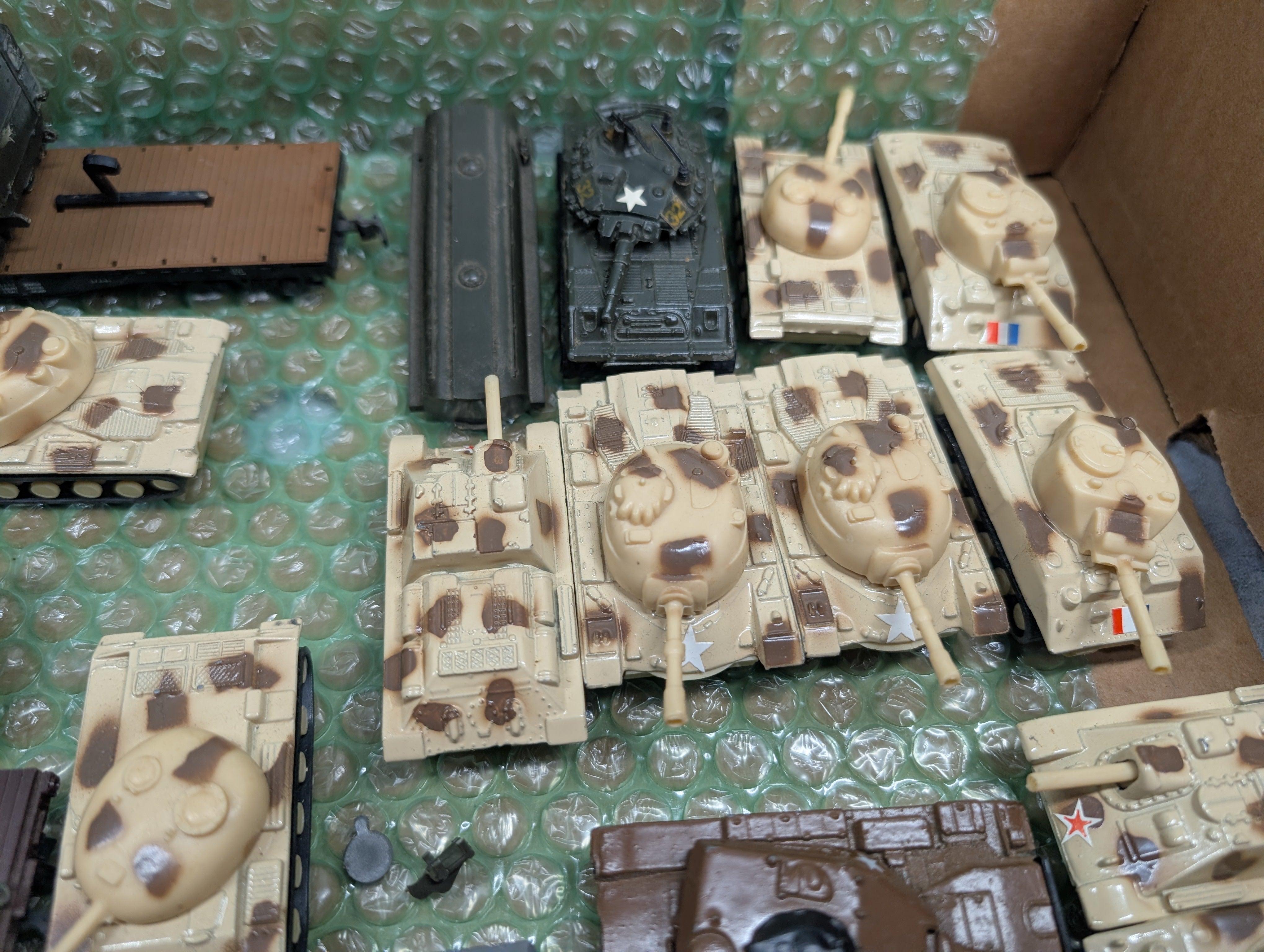 USED Roco HO Scale Lot of Various Army Tank Cars, Vehicles, Flat Cars & More, MiniTanks