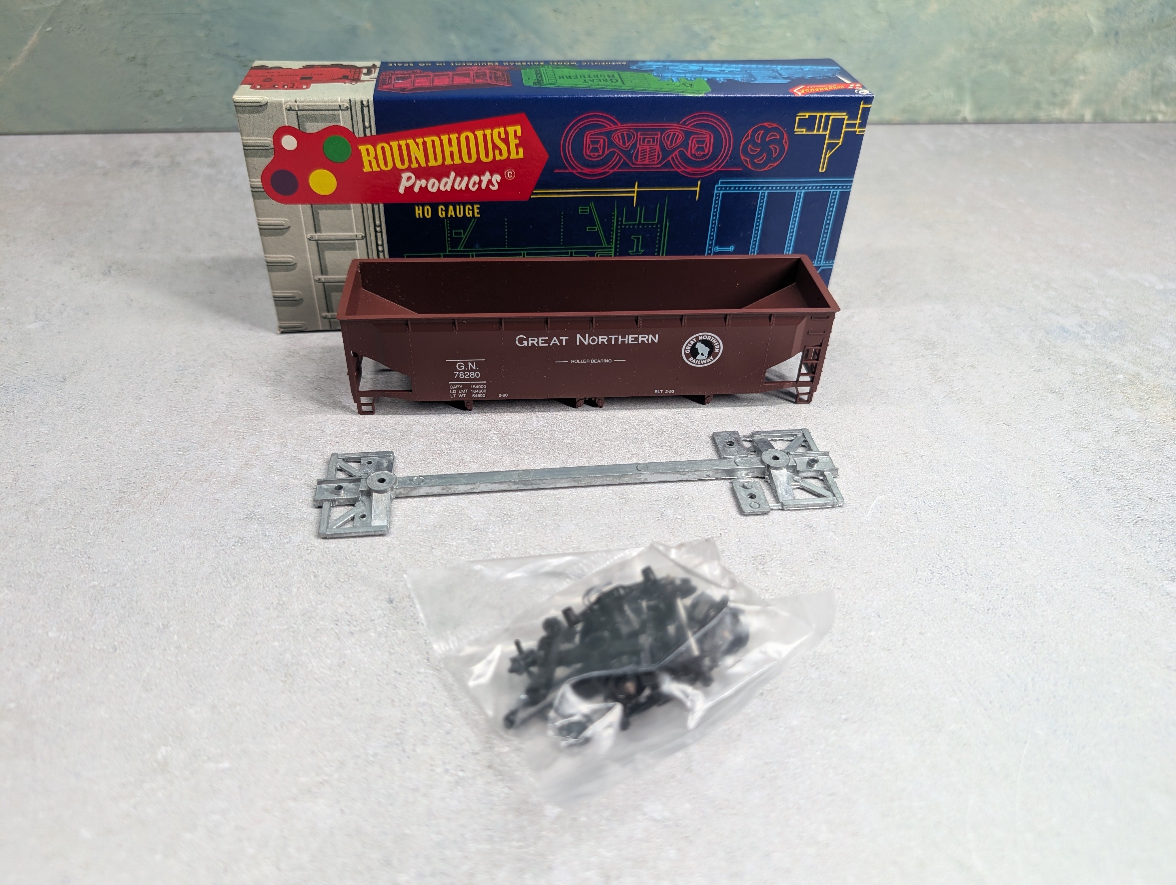 USED Roundhouse 7737 HO Scale Ballast Hopper Great Northern GN #78280 Small Letters KIT