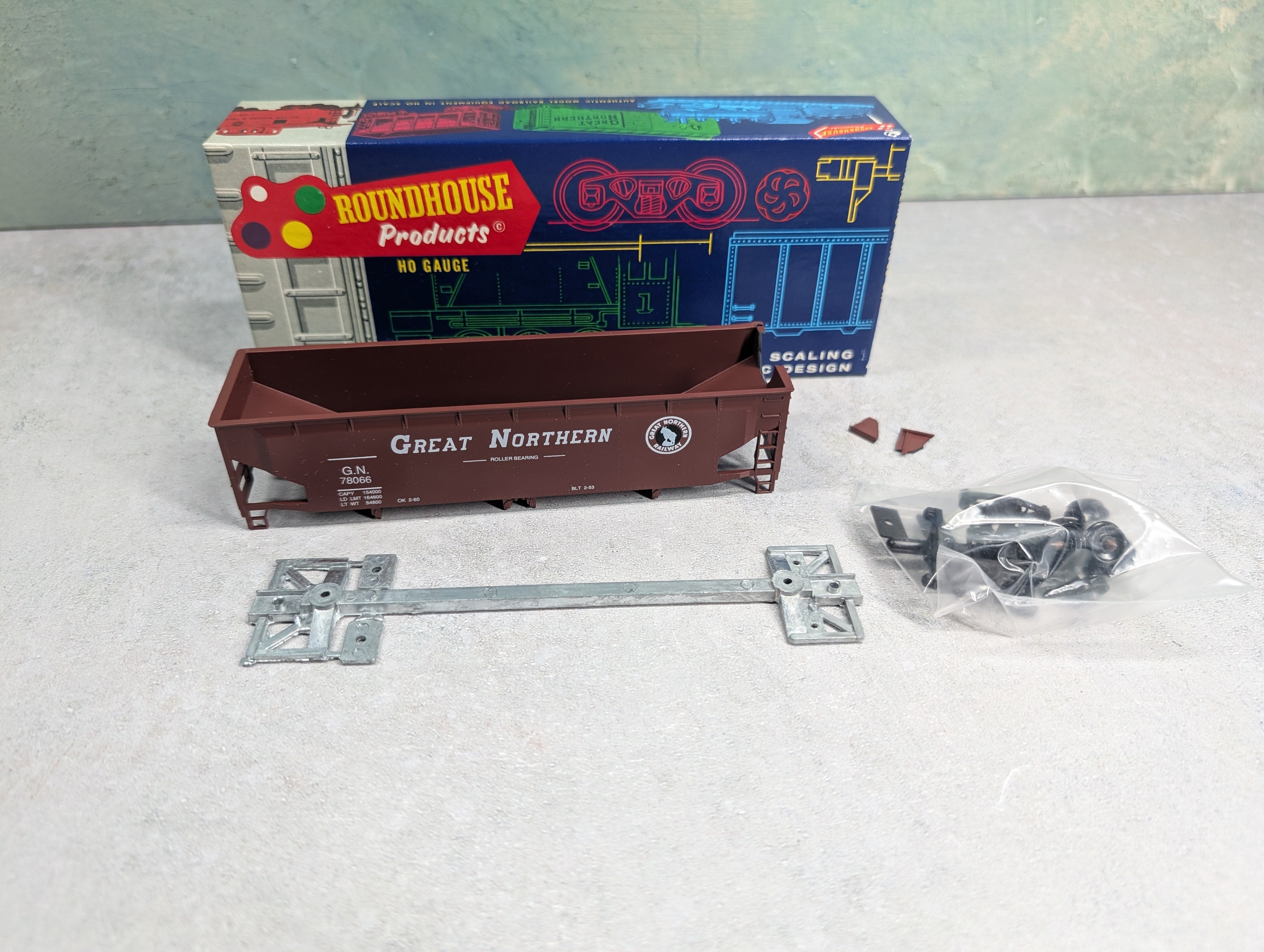 USED Roundhouse 7736 HO Scale Ballast Hopper Great Northern GN #78066 Large Letters KIT
