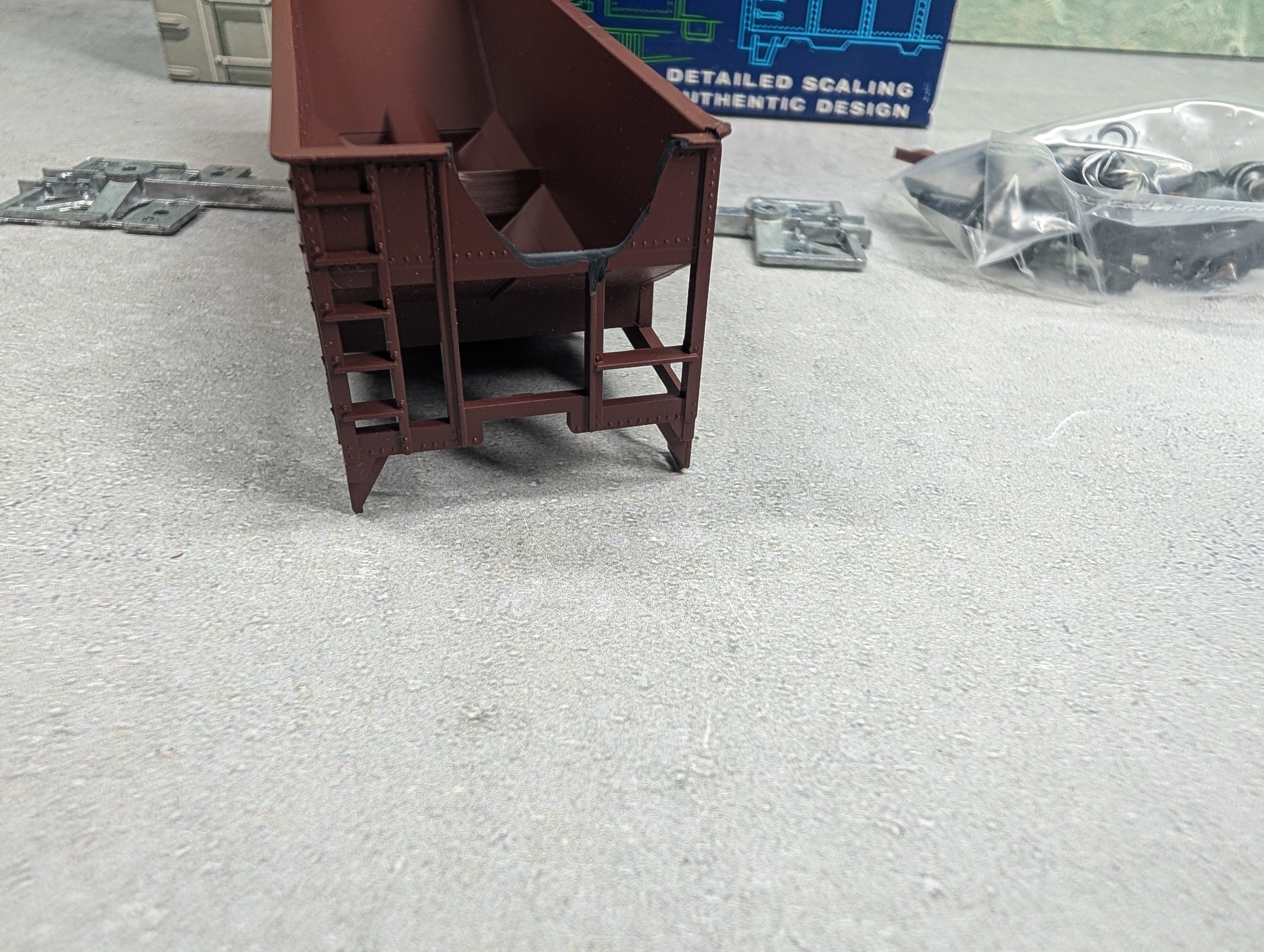 USED Roundhouse 7736 HO Scale Ballast Hopper Great Northern GN #78066 Large Letters KIT