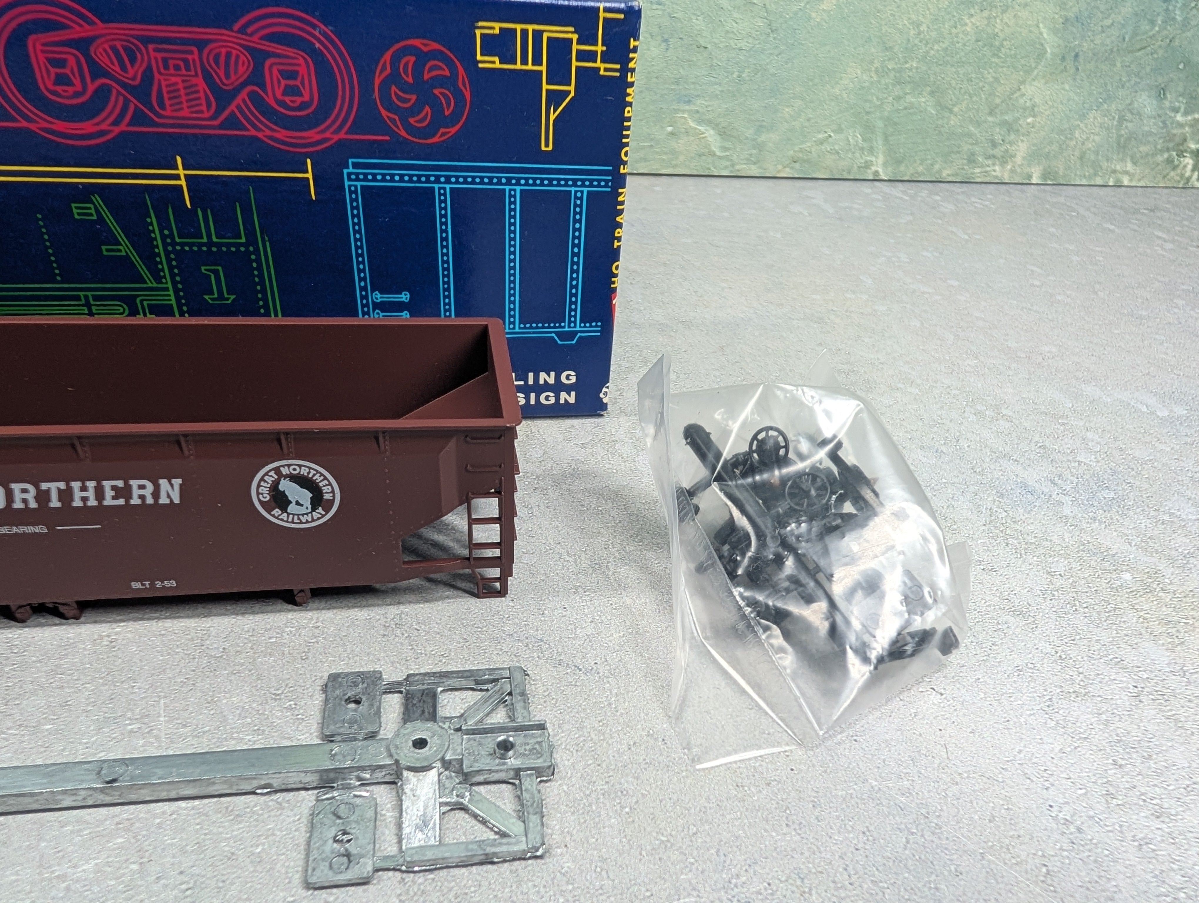 USED Roundhouse 7736 HO Scale Ballast Hopper Great Northern GN #78007 Large Letters KIT