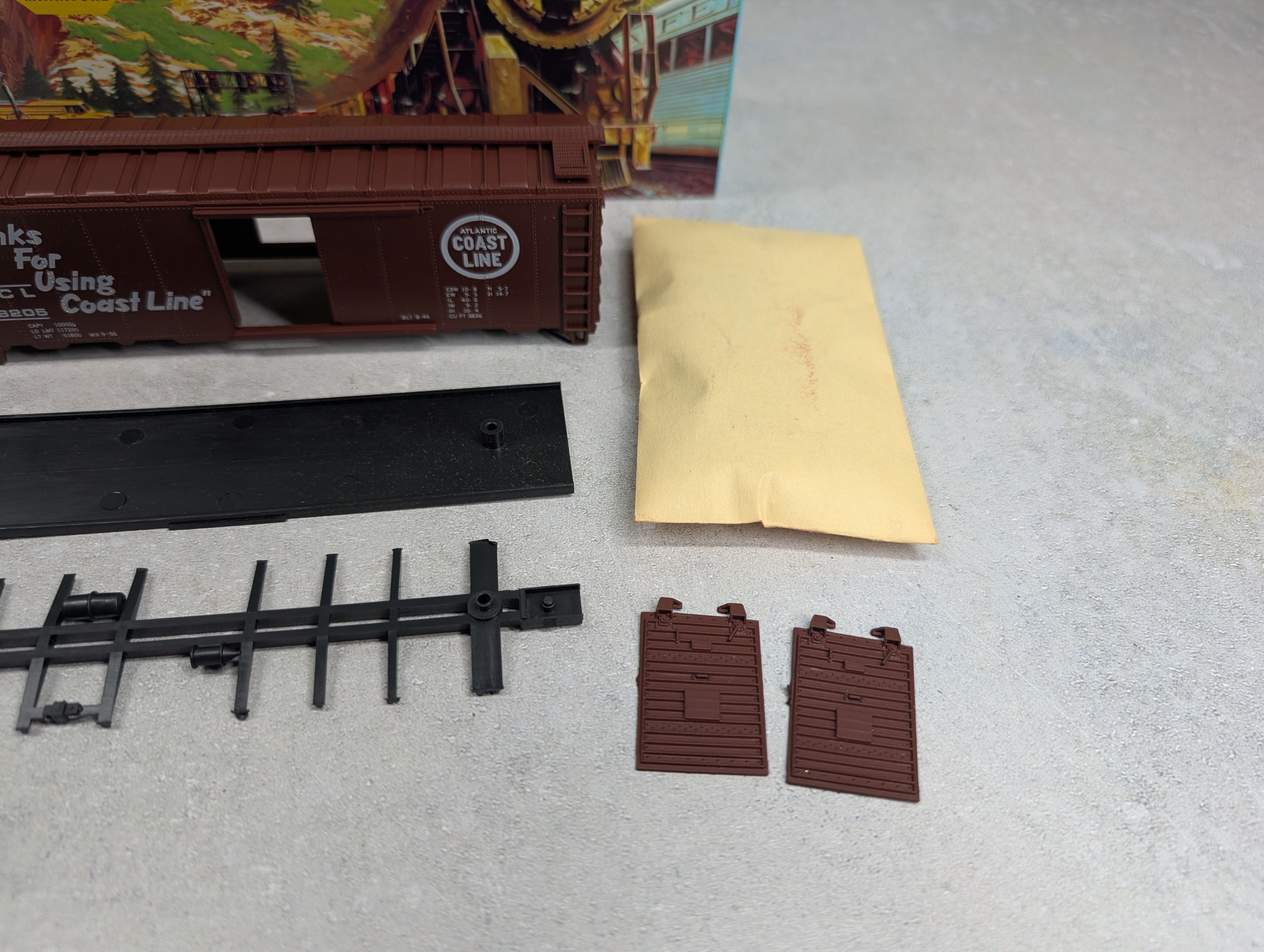 USED Athearn #811 HO Scale 40' Box Car Atlantic Coast Line ACL #28205 Bev-Bel KIT