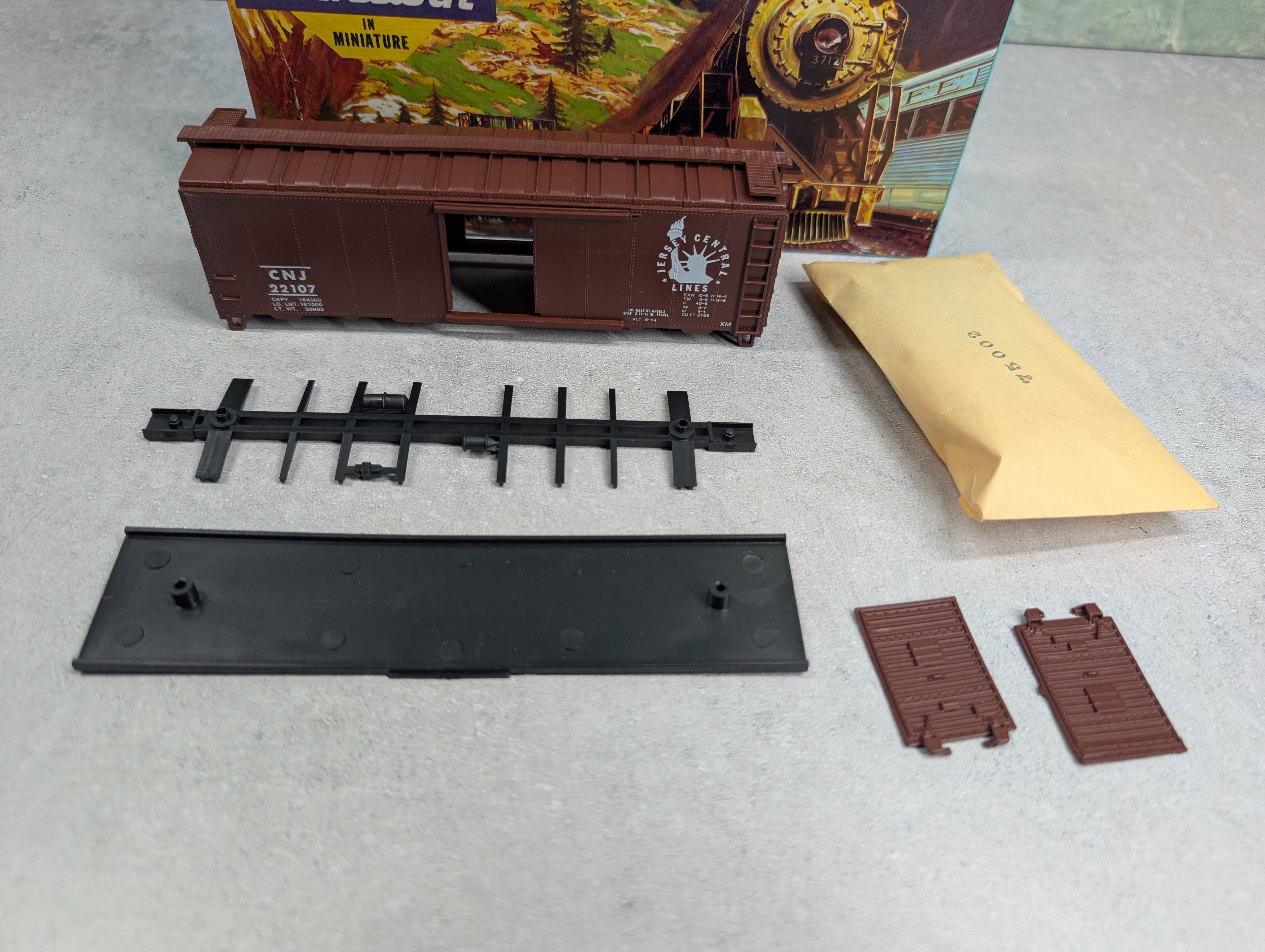 USED Athearn #294-1 HO Scale 40' Box Car Jersey Central CNJ #22107 Bev-Bel KIT