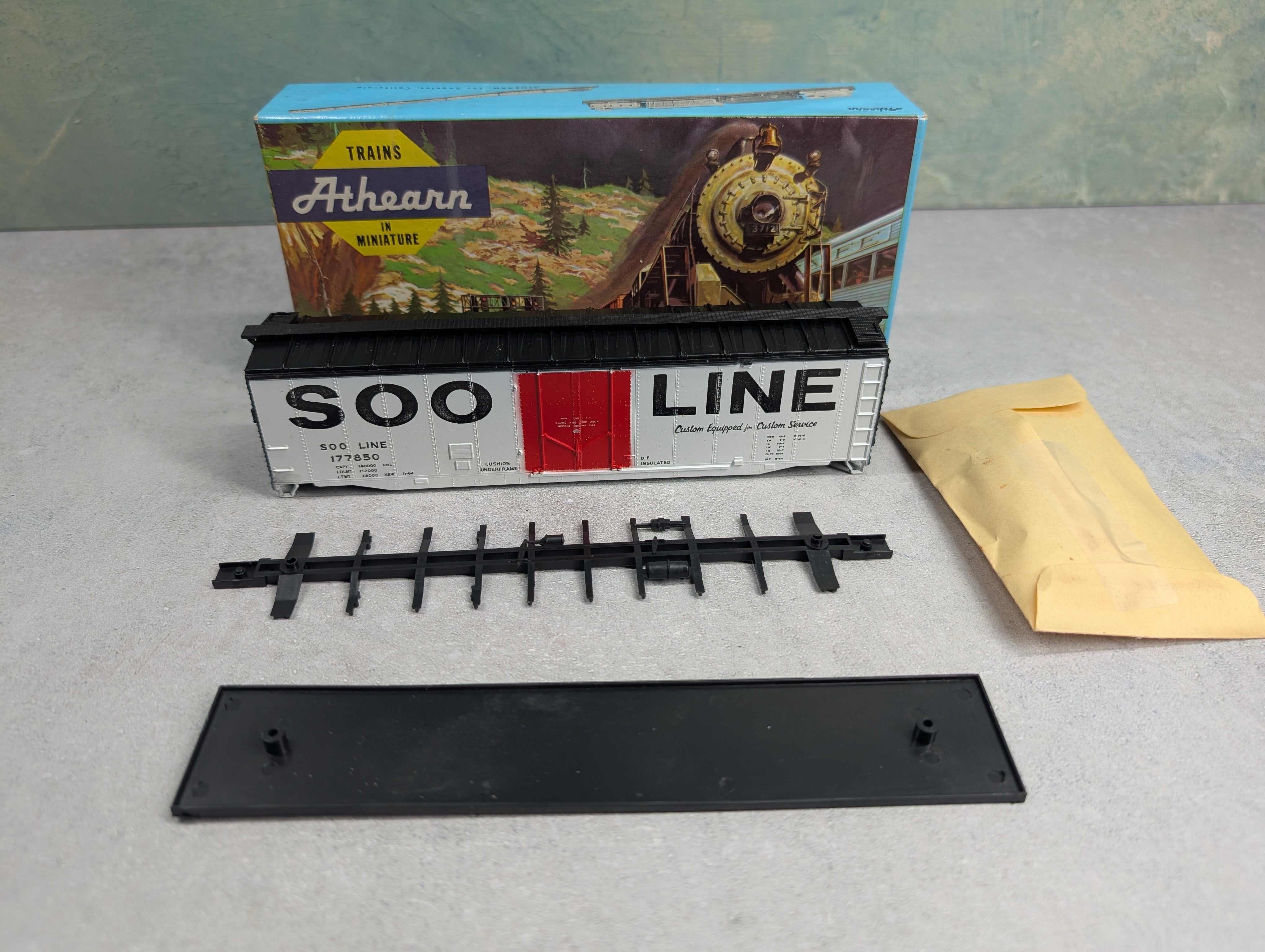 USED Athearn 1335 HO Scale 50' PD Box Car SOO Line #177850 KIT