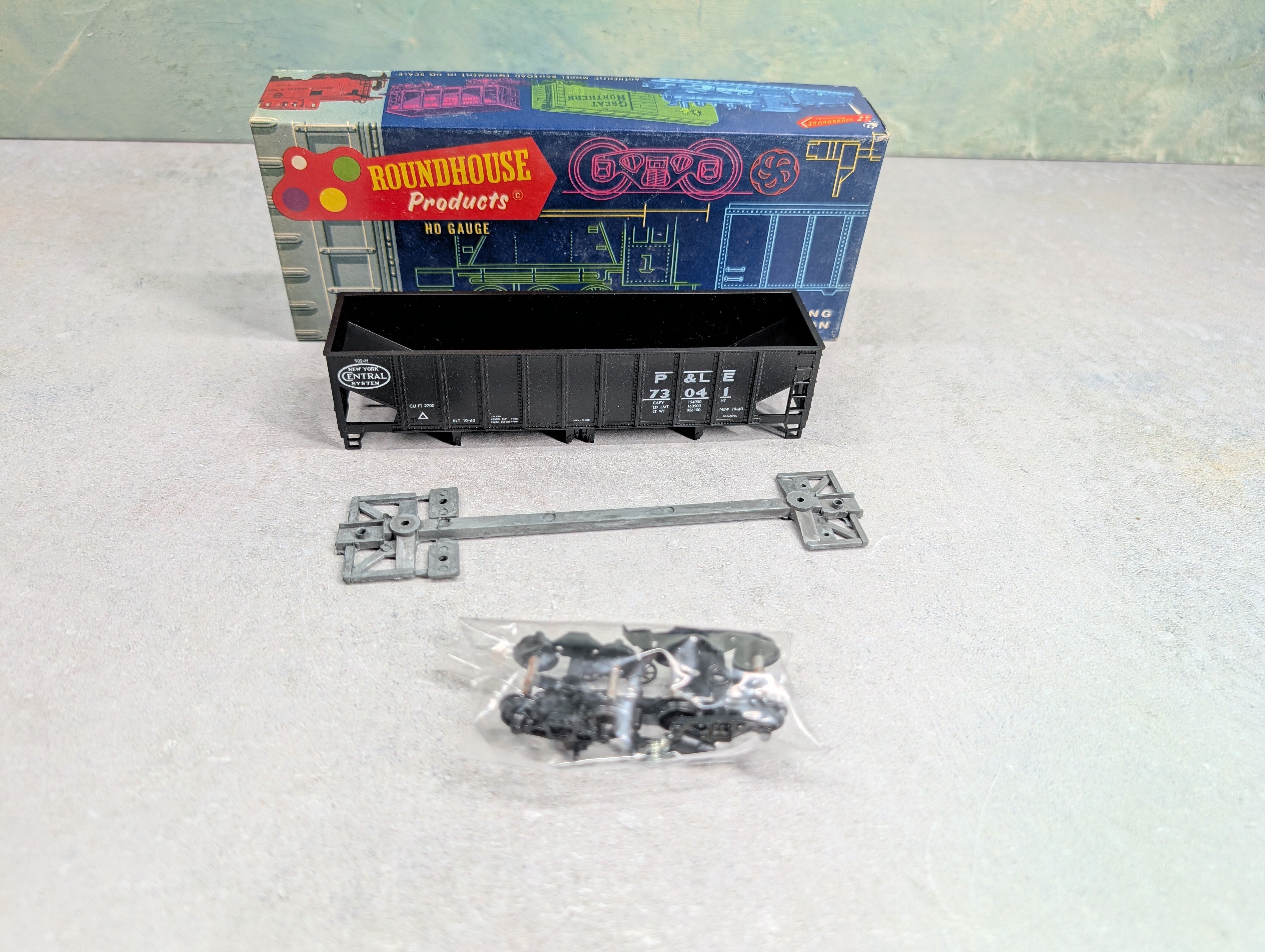 USED Roundhouse 1562 HO Scale Ballast Car Rib-Side Pittsburgh & Lake Erie P&LE #73041 KIT