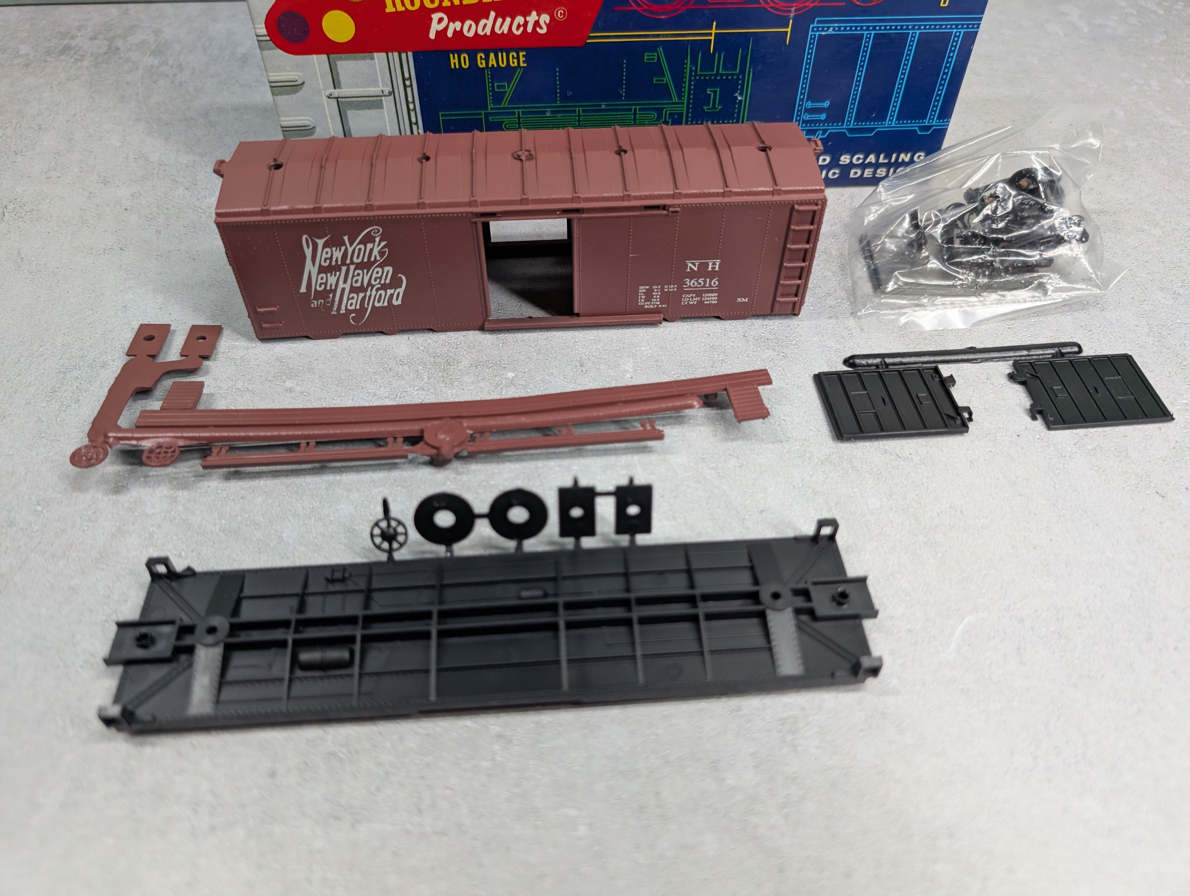 USED Roundhouse 7742 HO Scale 40' Box Car New Haven NH #36516 KIT