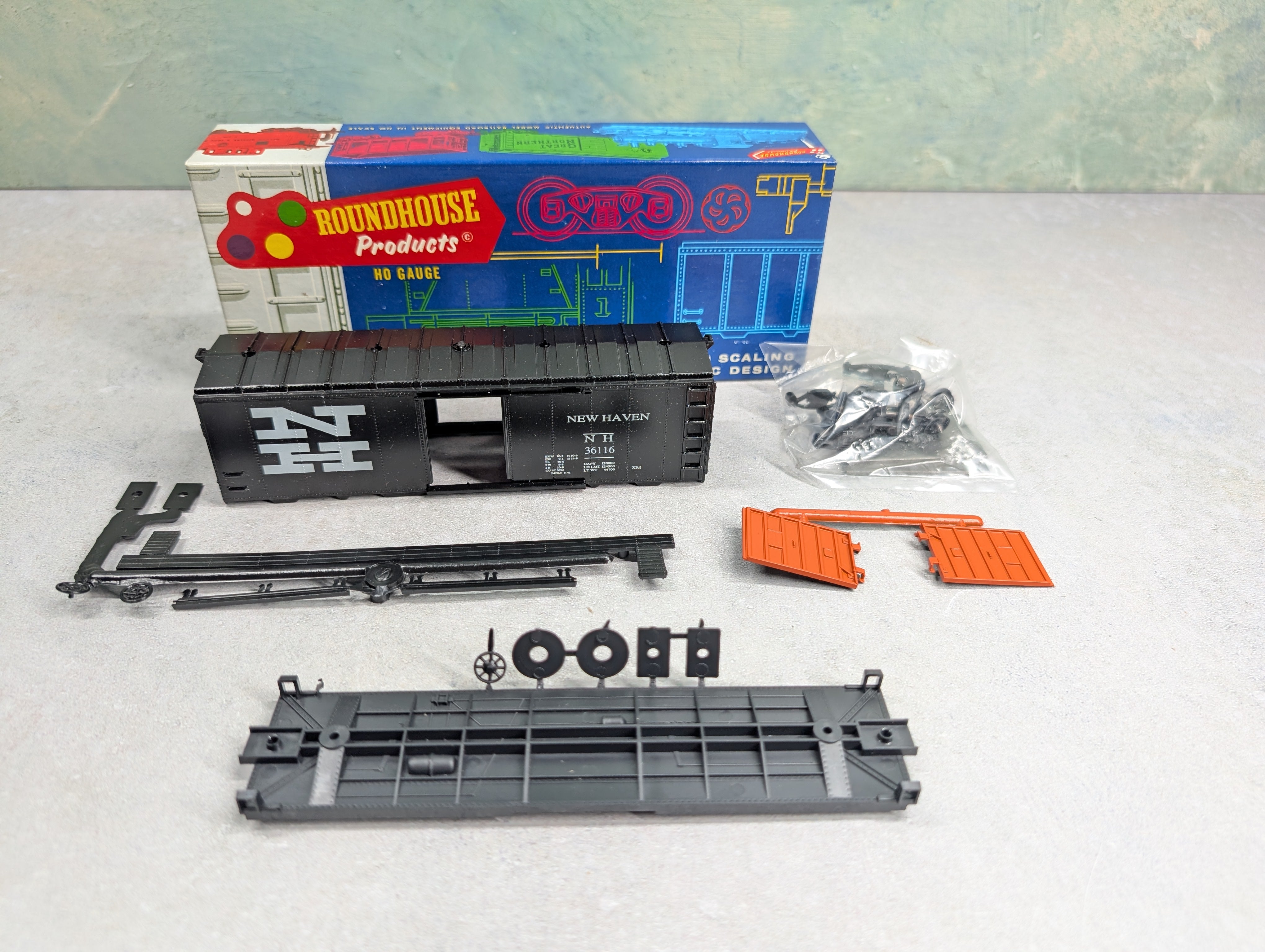 USED Roundhouse 7743 HO Scale 40' Box Car New Haven NH #36116 KIT