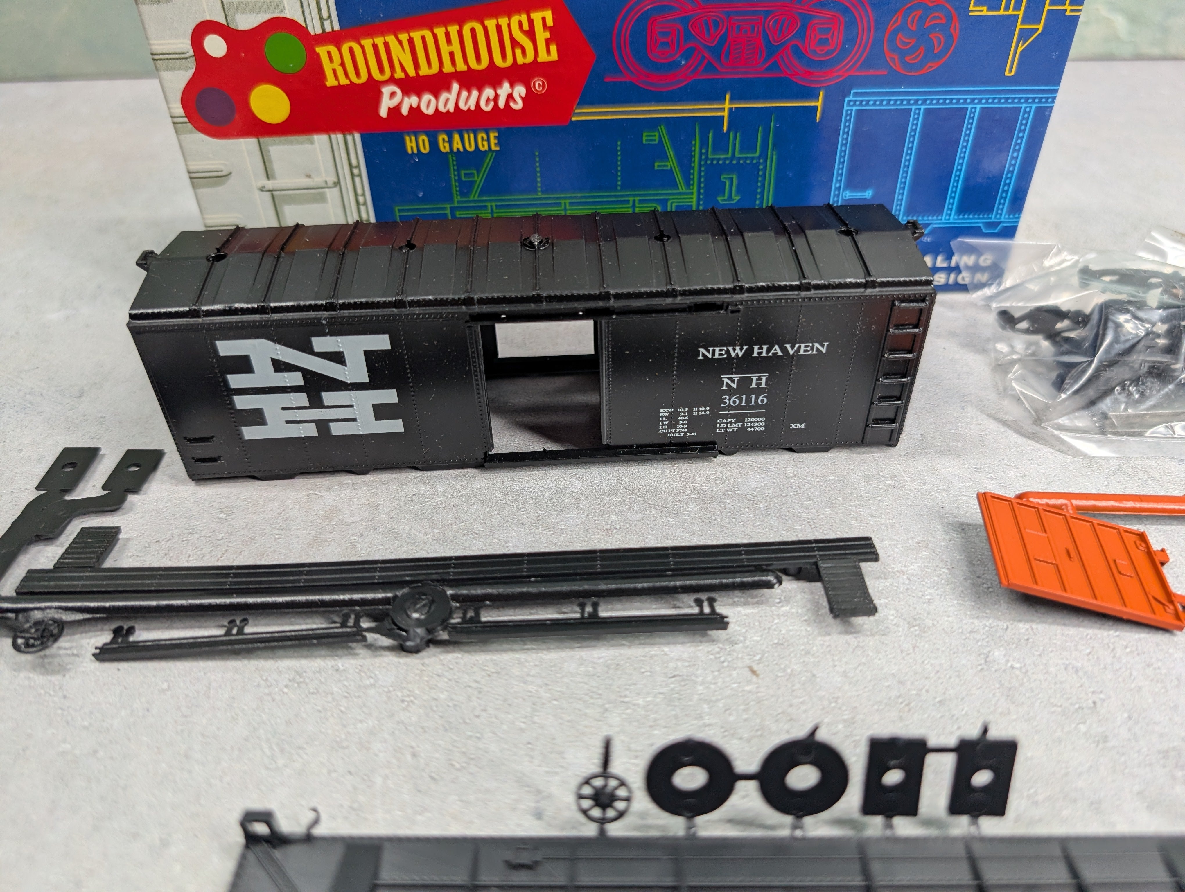 USED Roundhouse 7743 HO Scale 40' Box Car New Haven NH #36116 KIT