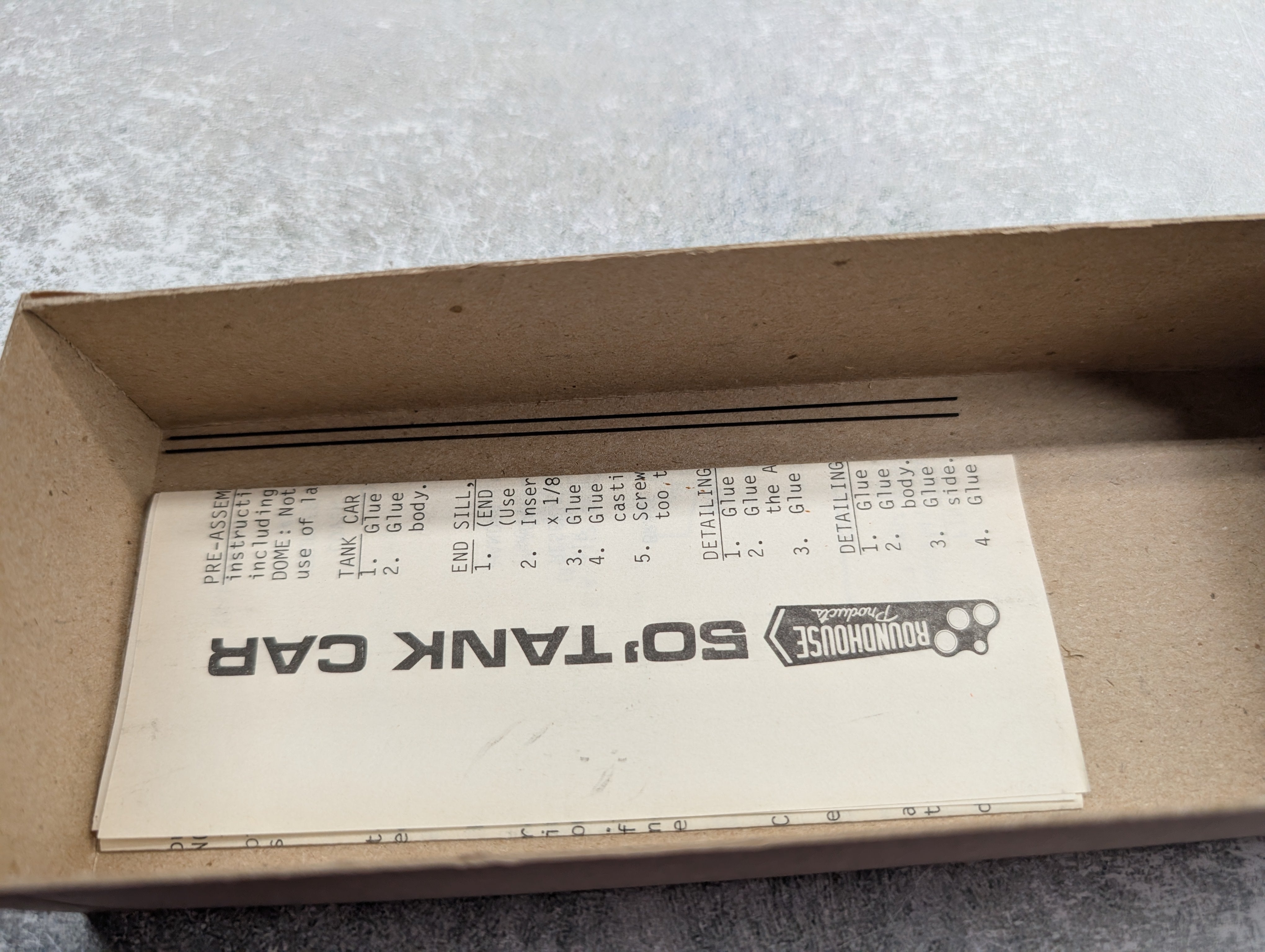 USED Roundhouse 3248 HO Scale 50' Tank Car ADM ADMX #15392 KIT