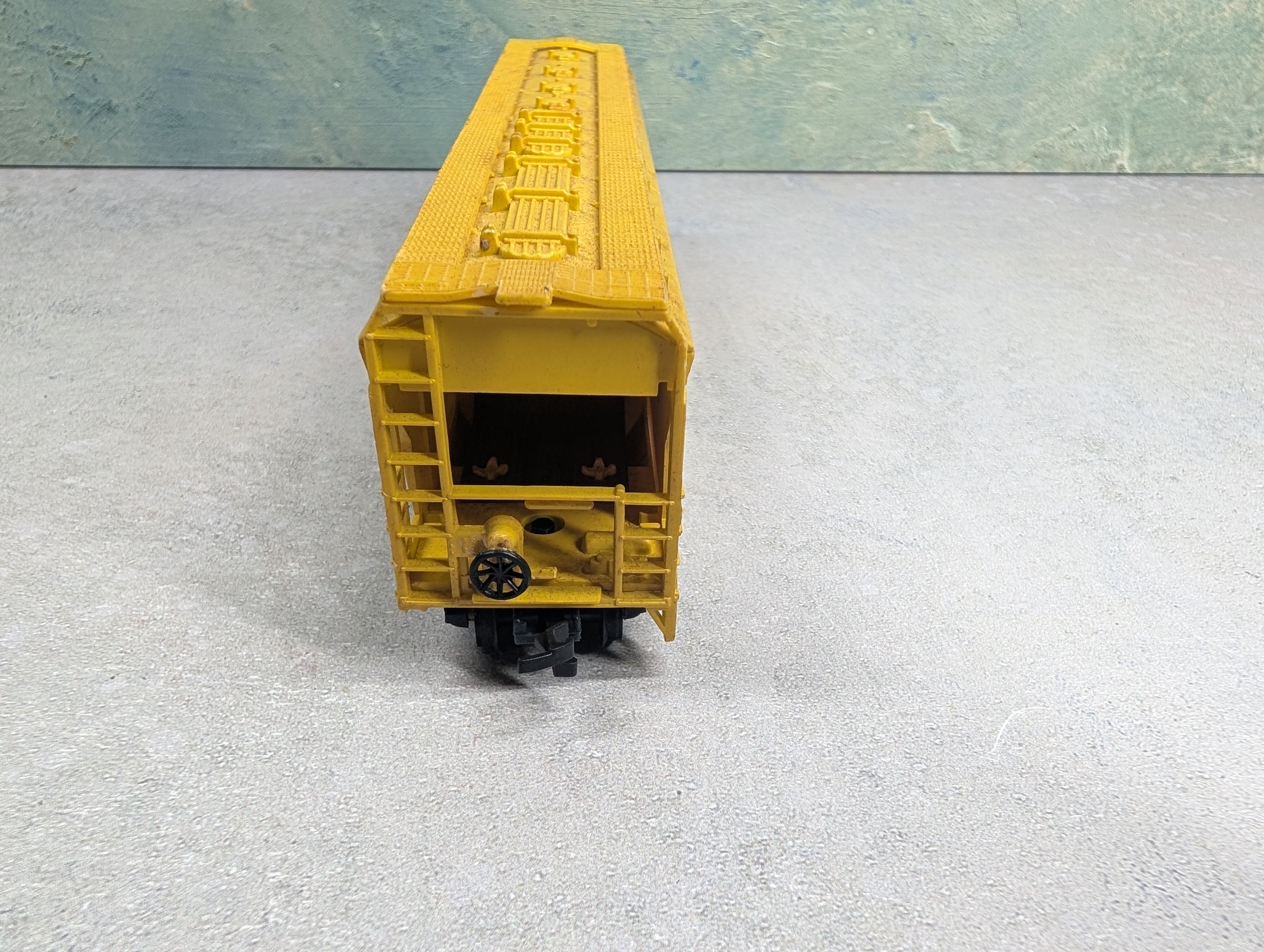 USED Tyco HO Scale 4 Bay ACF Covered Hopper Old Dutch Cleanser ACFX #173402