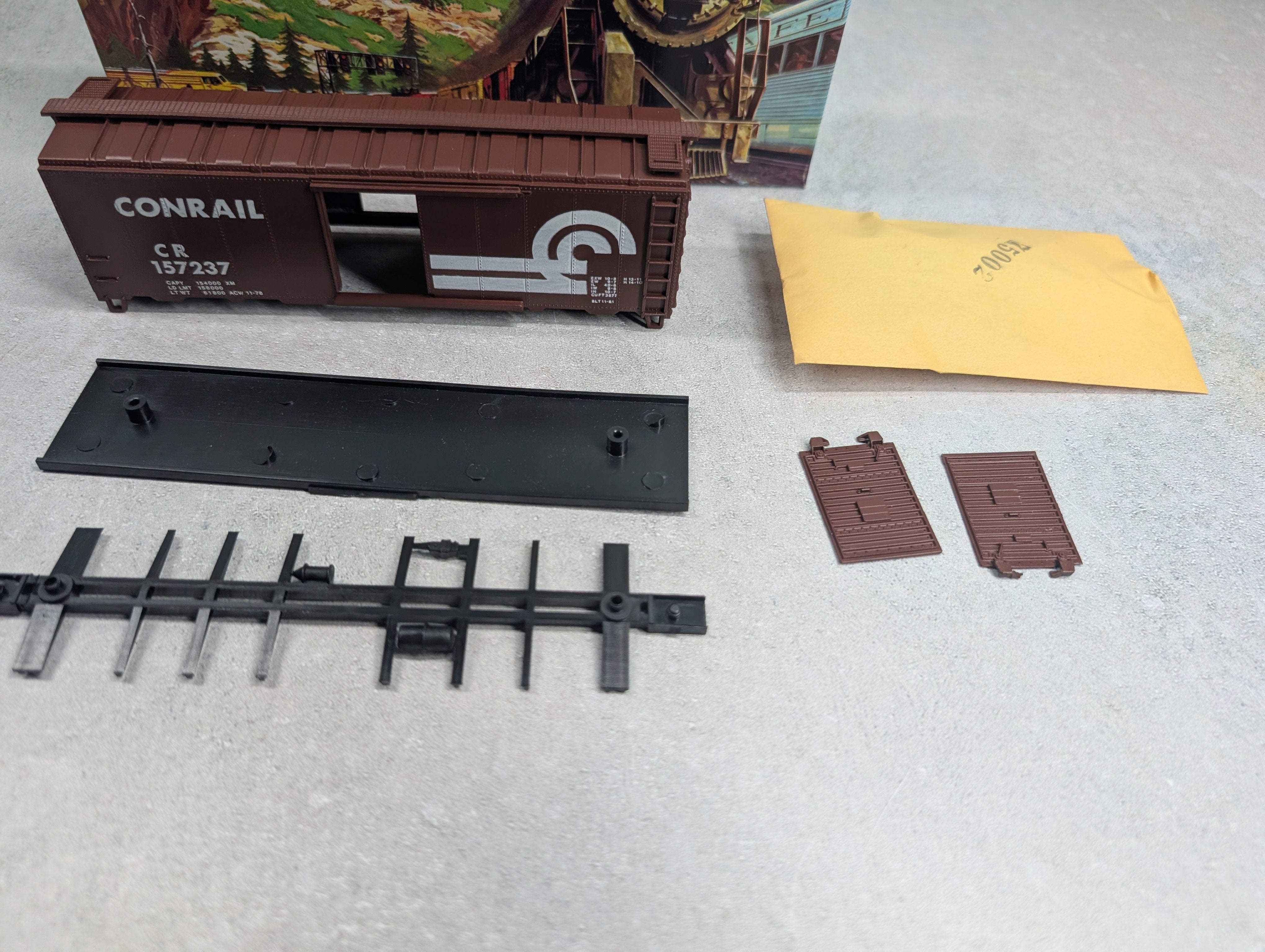 USED Athearn #517-2 HO Scale 40' Box Car Conrail CR #157237 Bev-Bel KIT