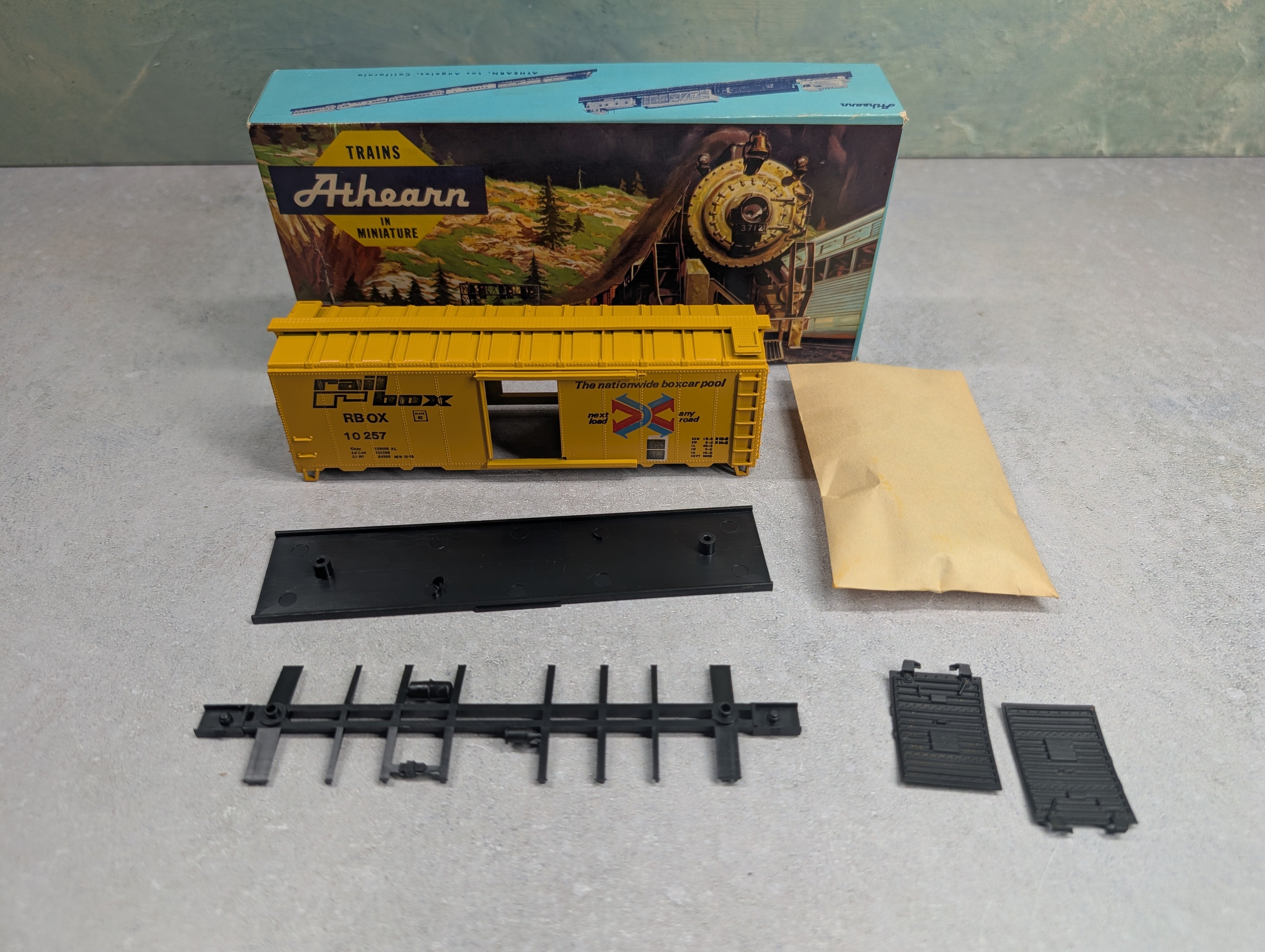 USED Athearn 506 HO Scale 40' Box Car Railbox RBOX #10257 L&S Hobby KIT
