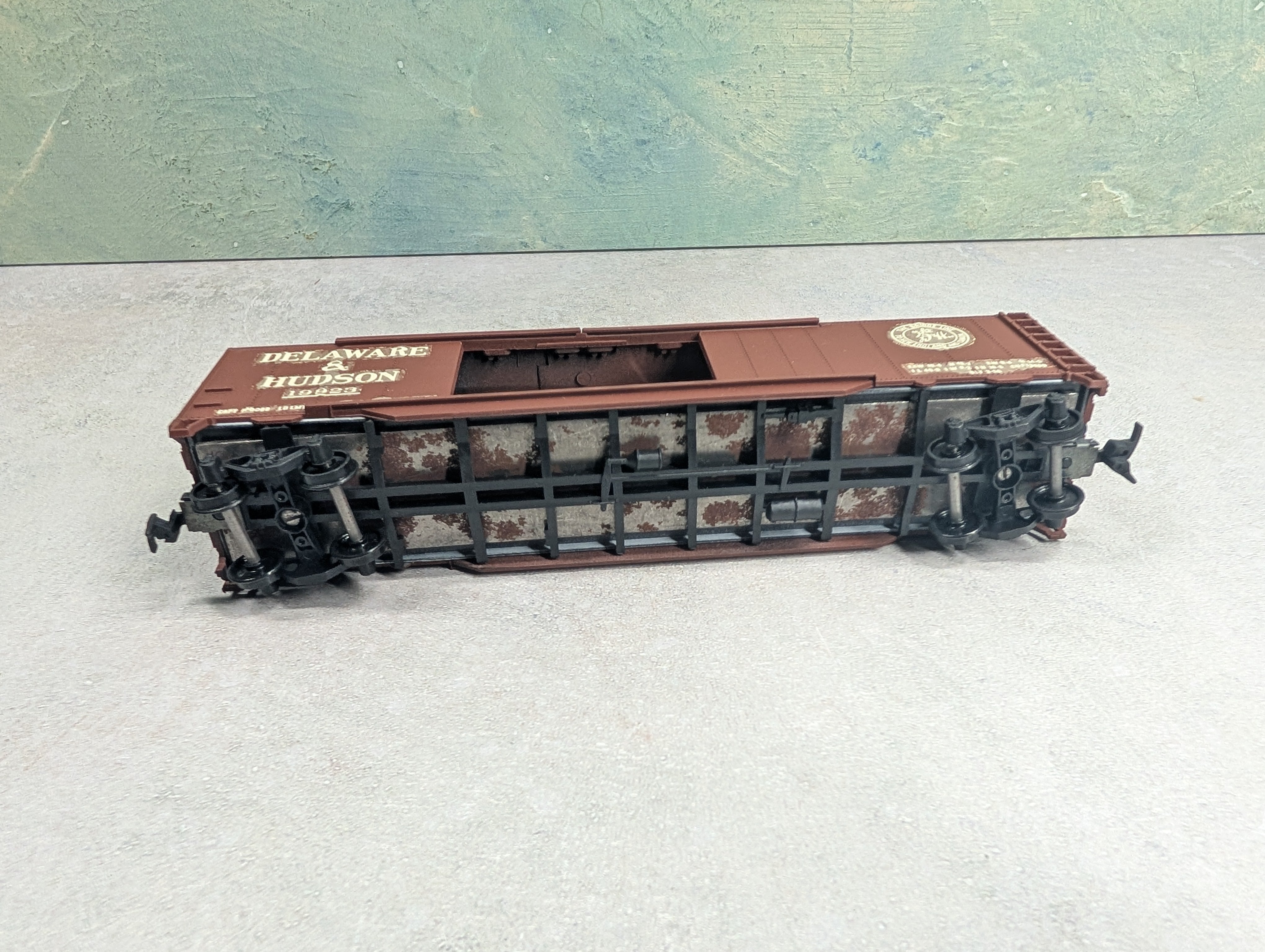 USED Athearn HO Scale 50' DD Box Car Delaware and Hudson #19923 Decals