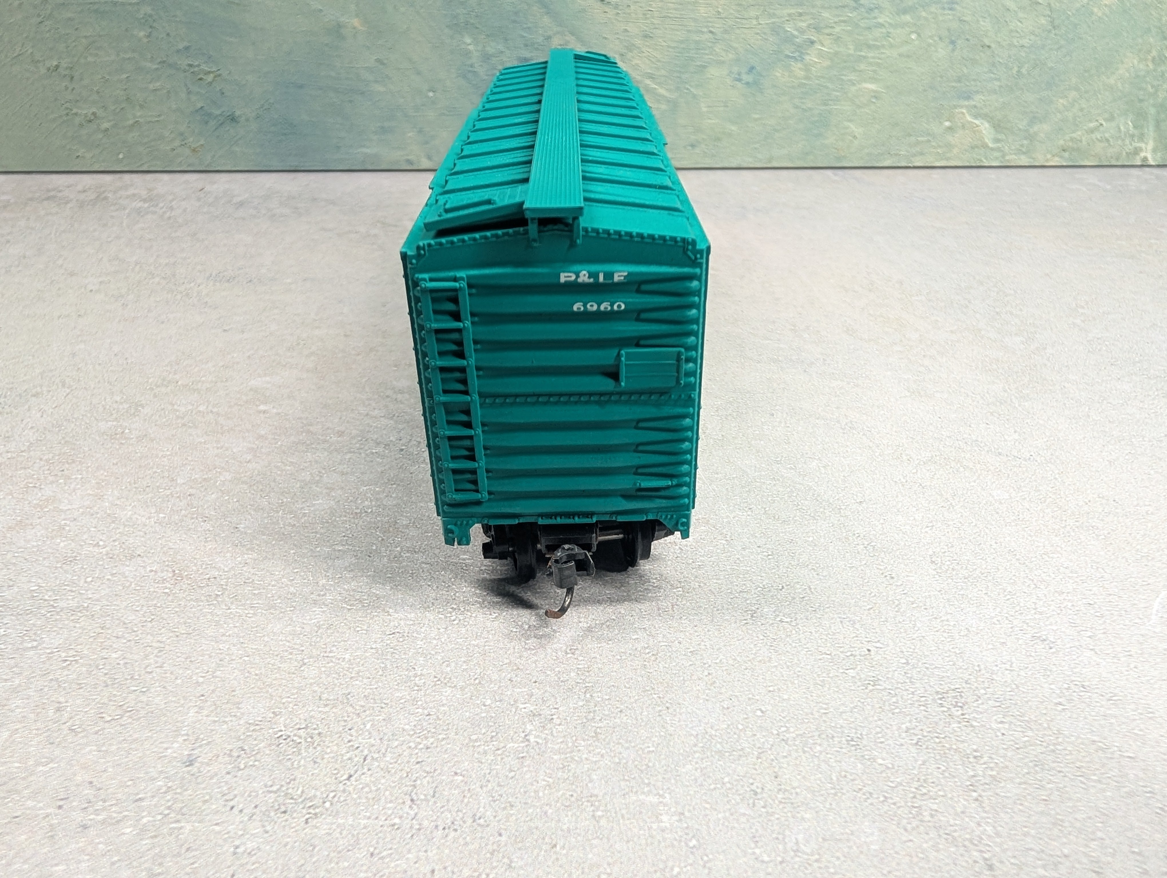 USED Athearn #157 HO Scale 50' OB Box Car Pittsburgh & Lake Erie P&LE #6960 Rail Runner