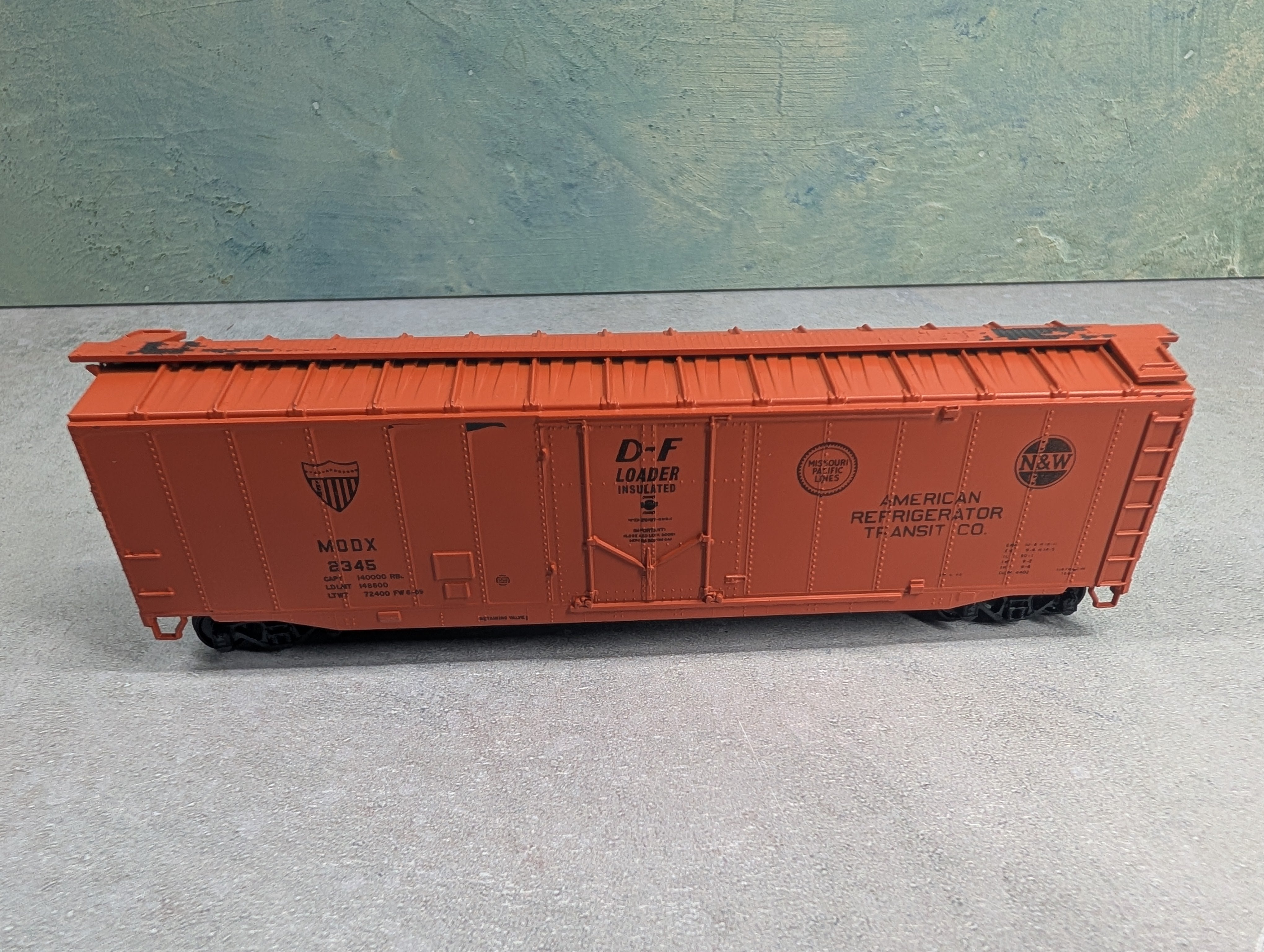 USED Athearn 1362 HO Scale 50' PD Box Car American Refrigerator Transit MODX #2345