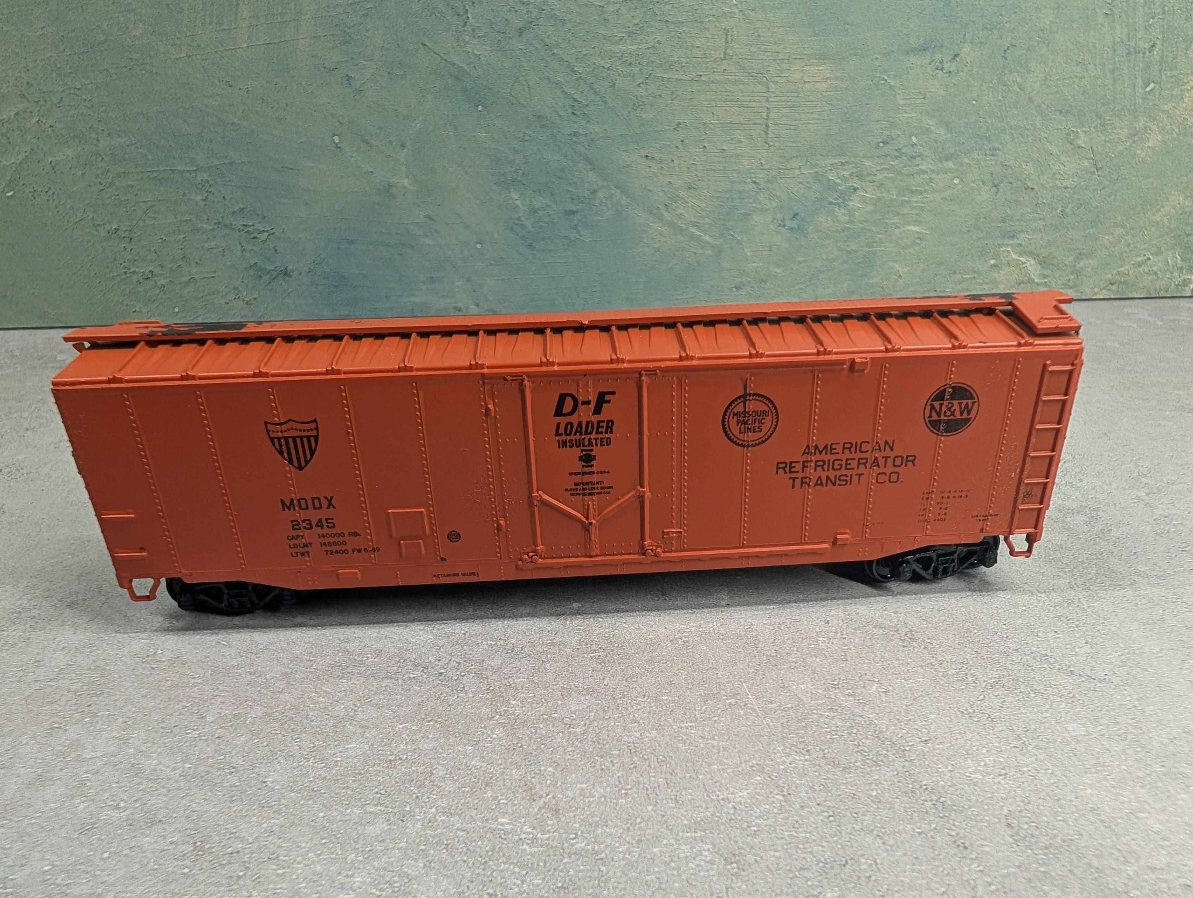 USED Athearn 1362 HO Scale 50' PD Box Car American Refrigerator Transit MODX #2345