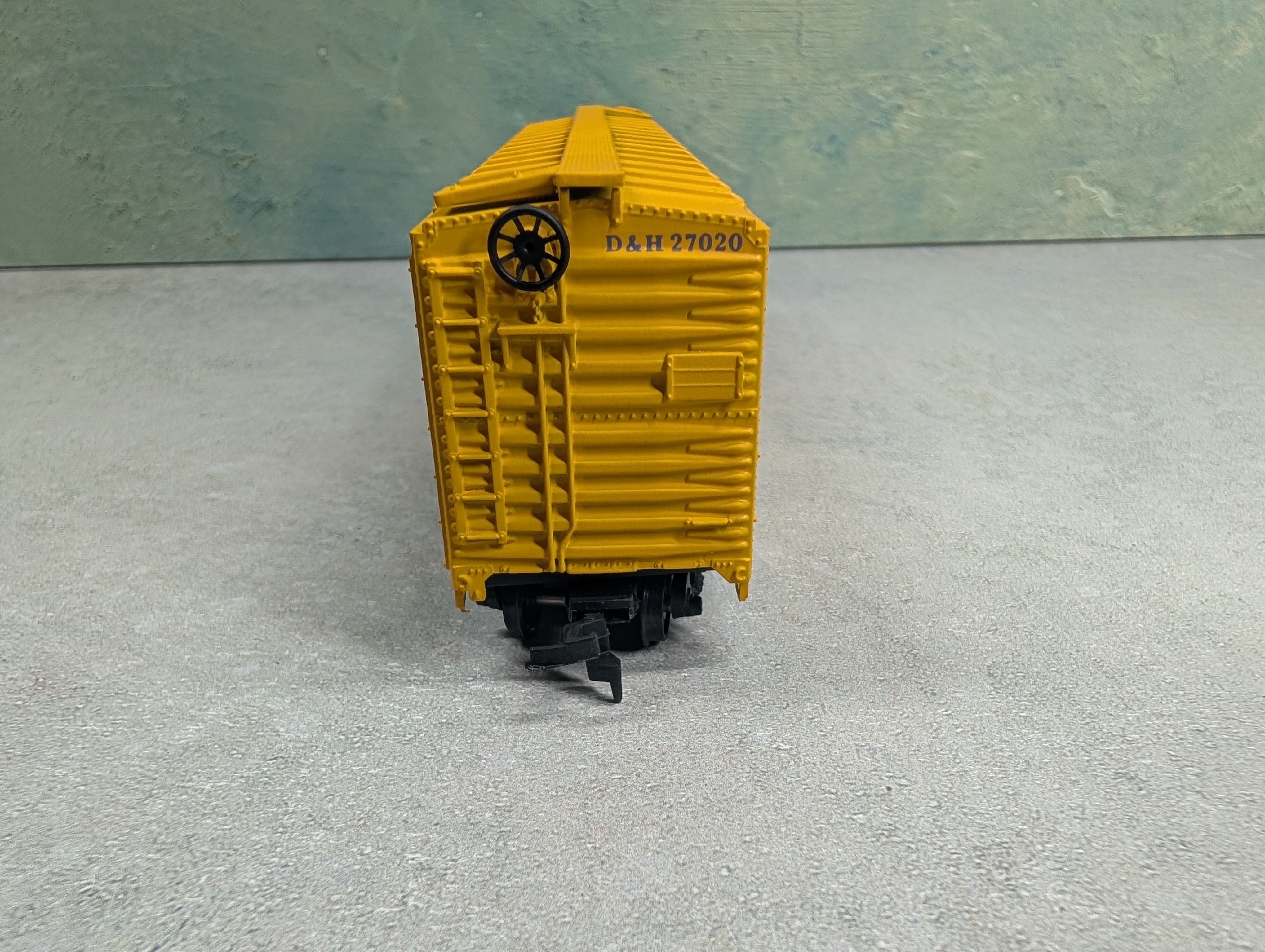 USED Athearn HO Scale 50' PD Box Car Delaware and Hudson D&H #27020 Decals