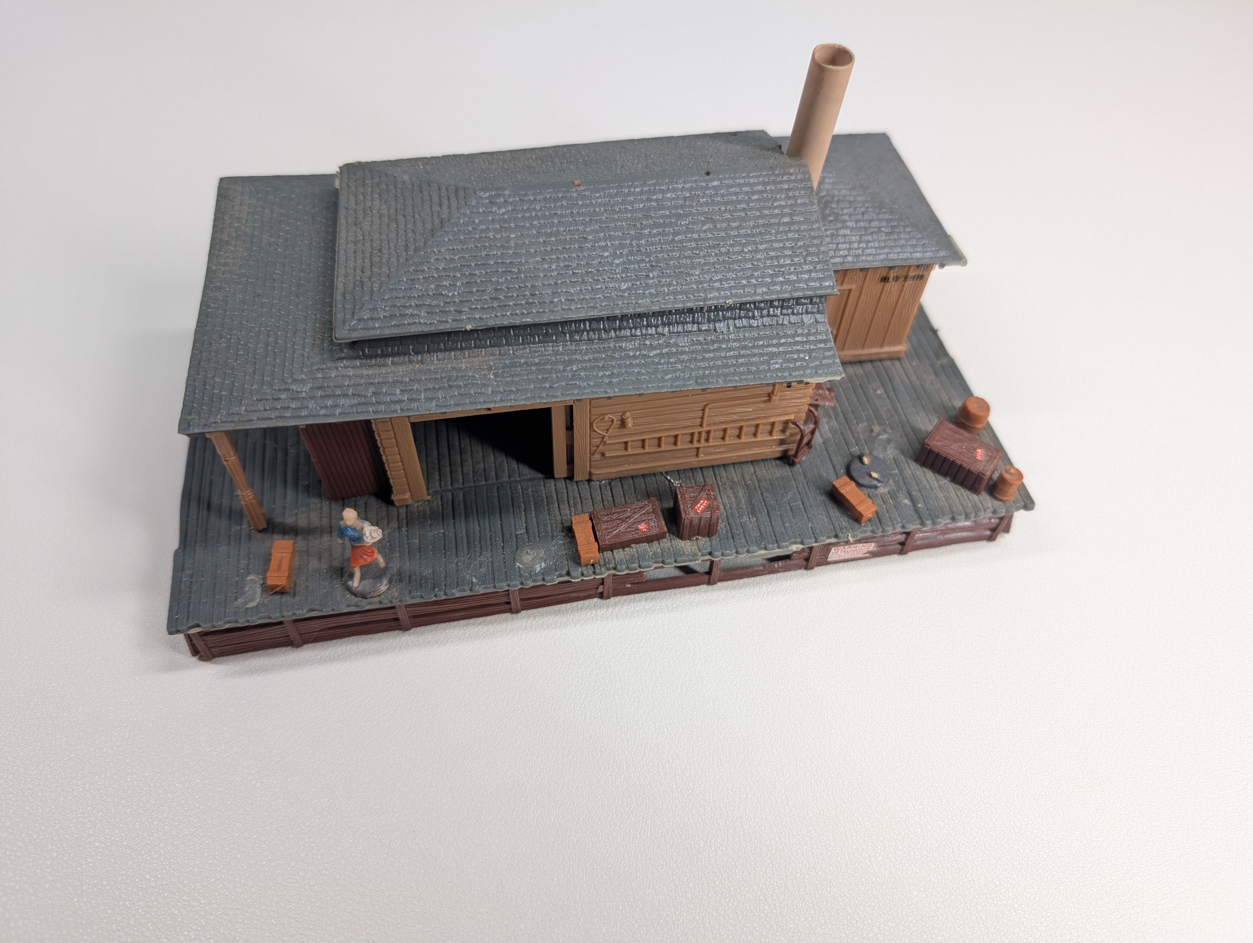 USED HO Scale Freight Station