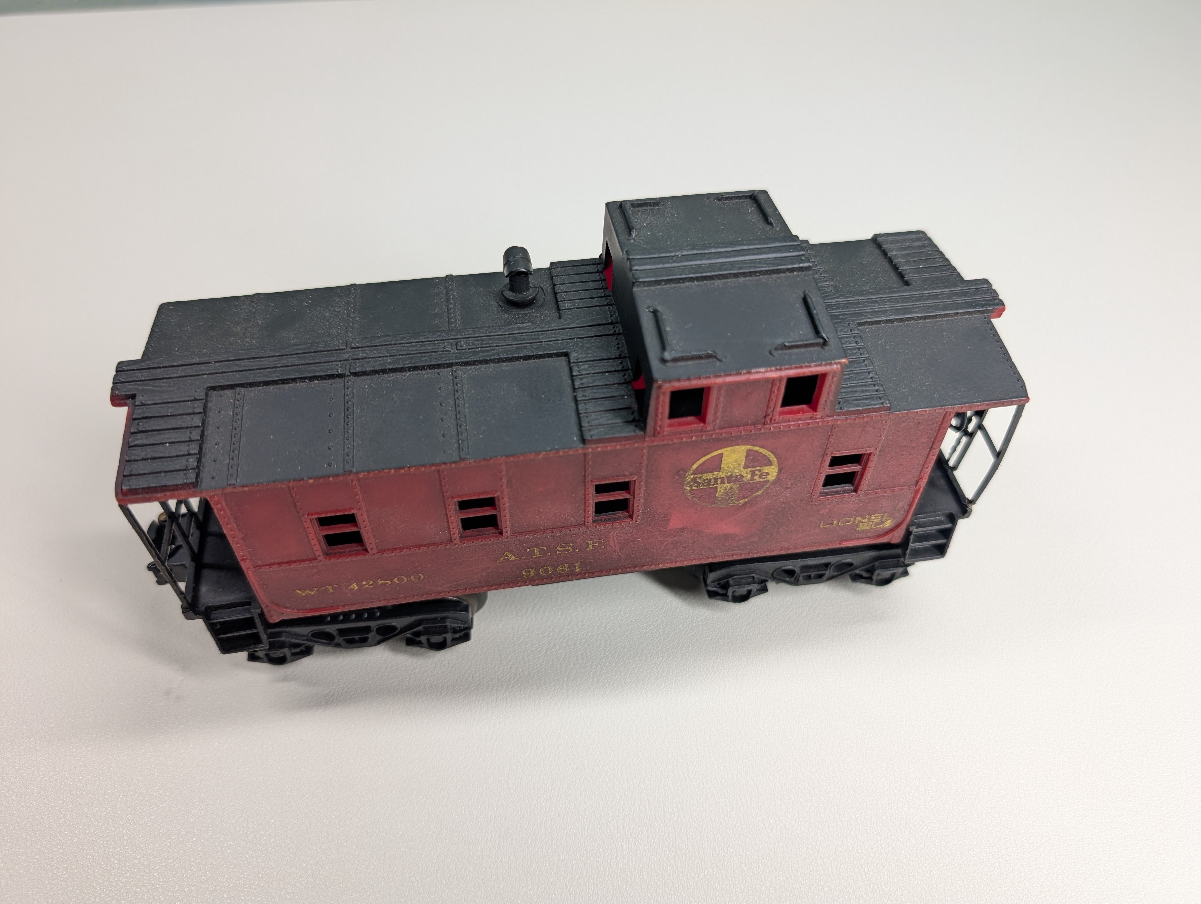USED Lionel O Caboose Santa Fe ATSF #9061
