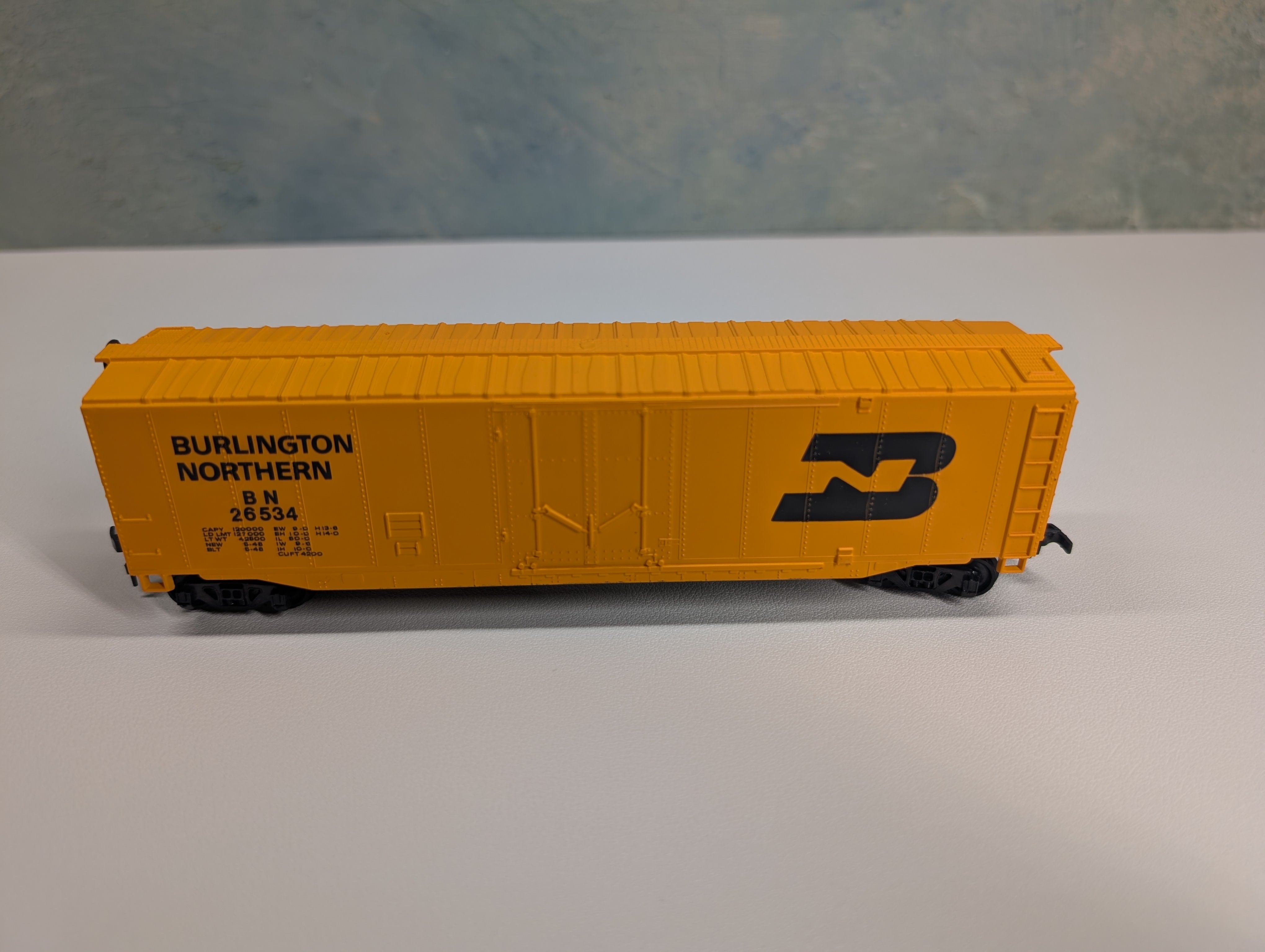 USED Bachmann HO Scale 50' Box Car Burlington Northern BN #26534