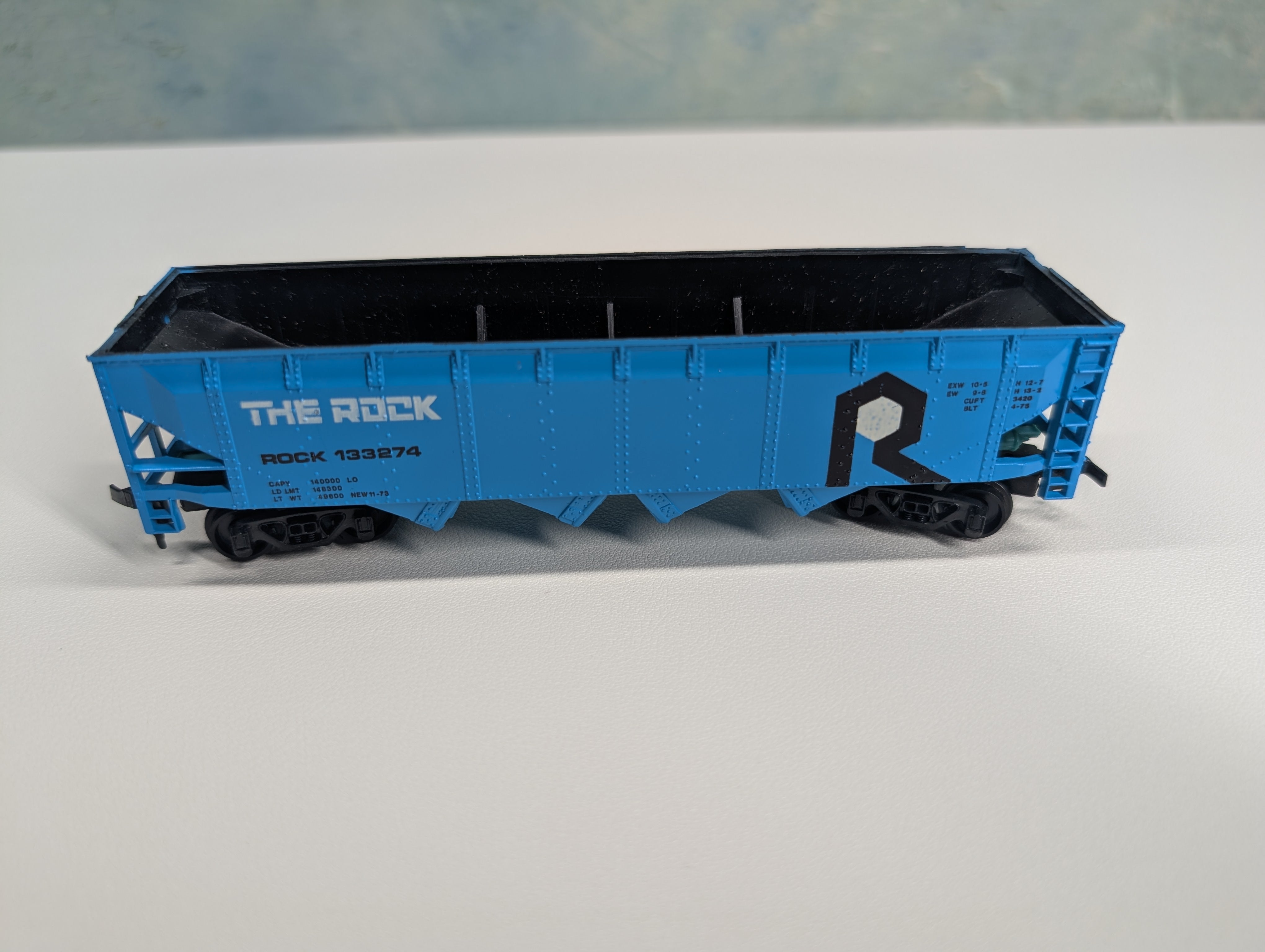 USED Bachmann HO Scale Quad Hopper Rock Island #133274
