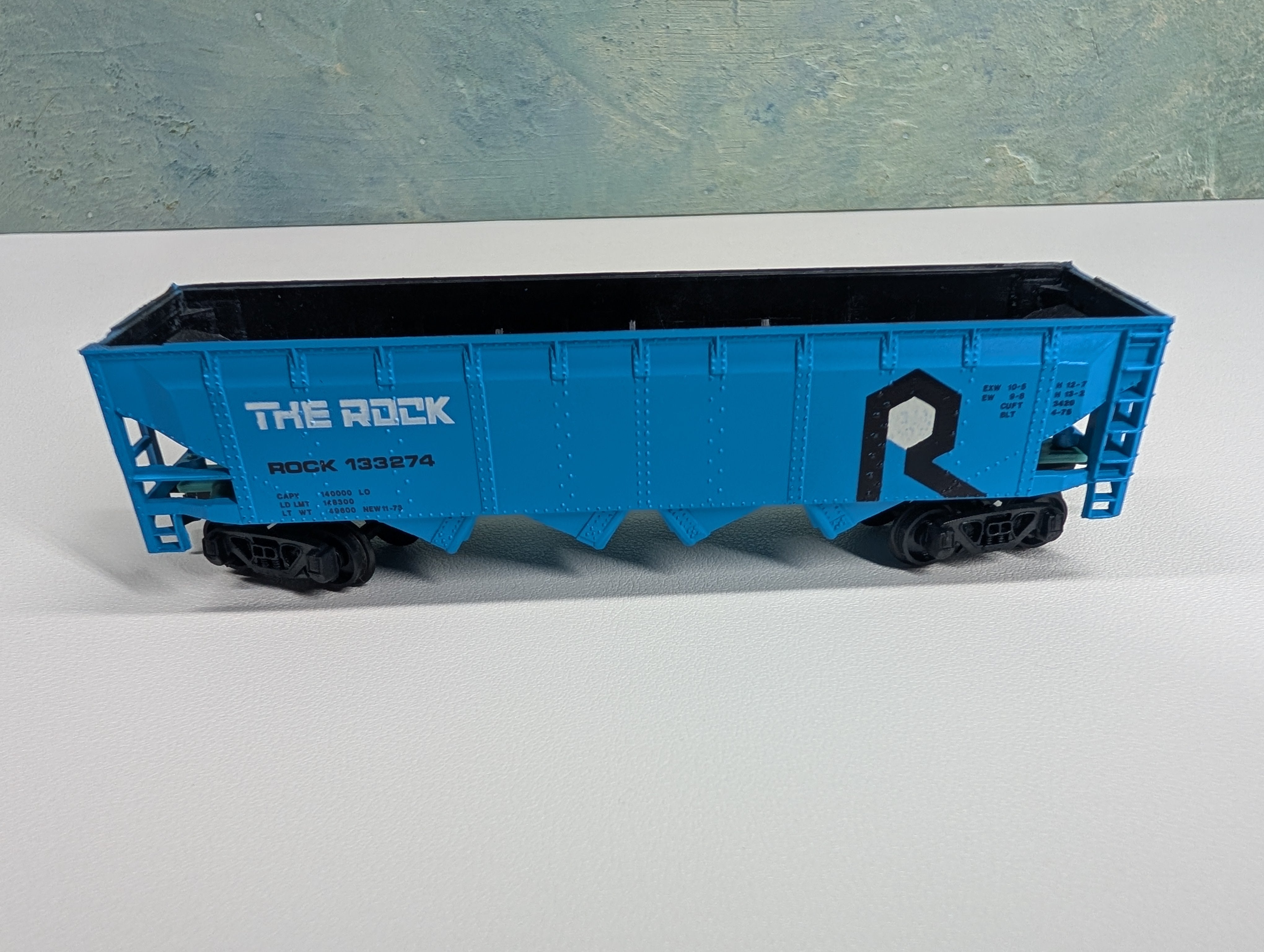 USED Bachmann HO Scale Quad Hopper Rock Island #133274