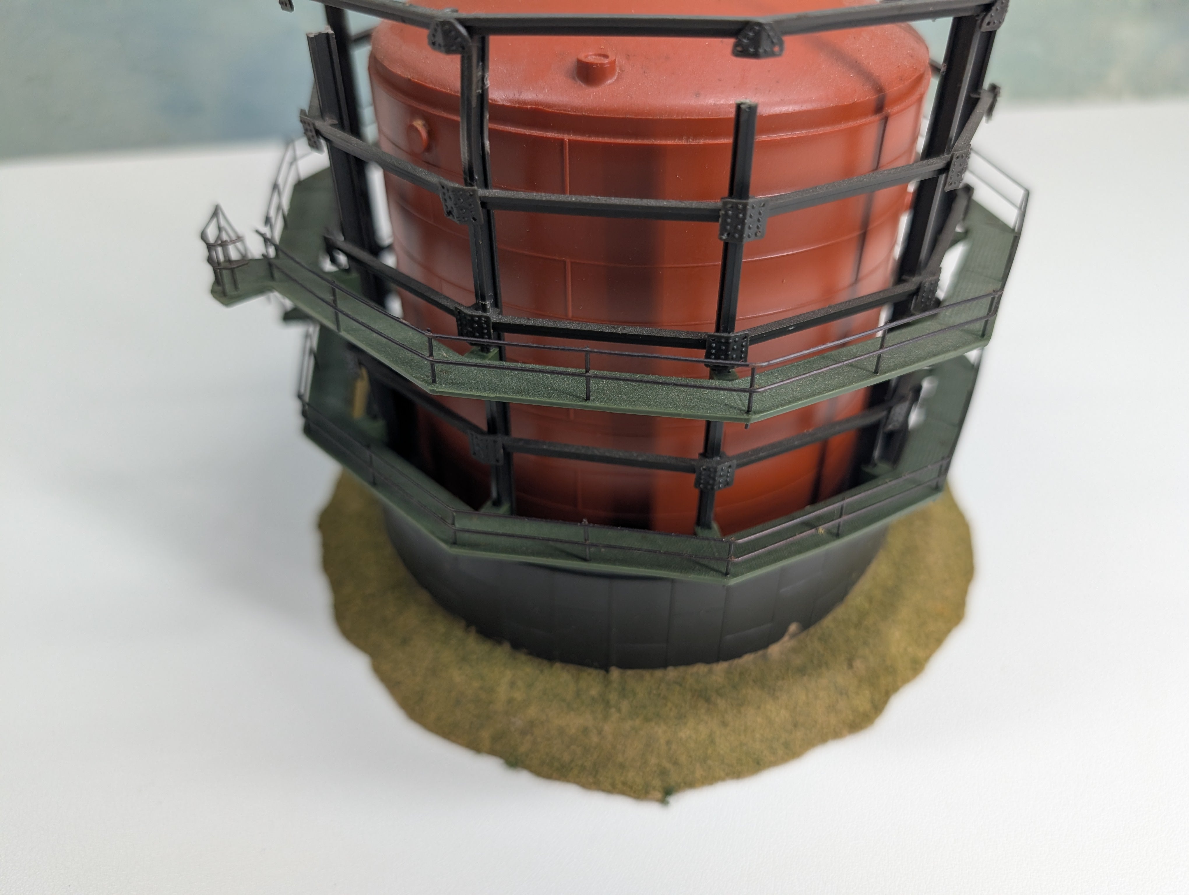 USED Vollmer #5725/1 HO Scale Gaskessel Gasometer, Gas Terminal, Fueling Station