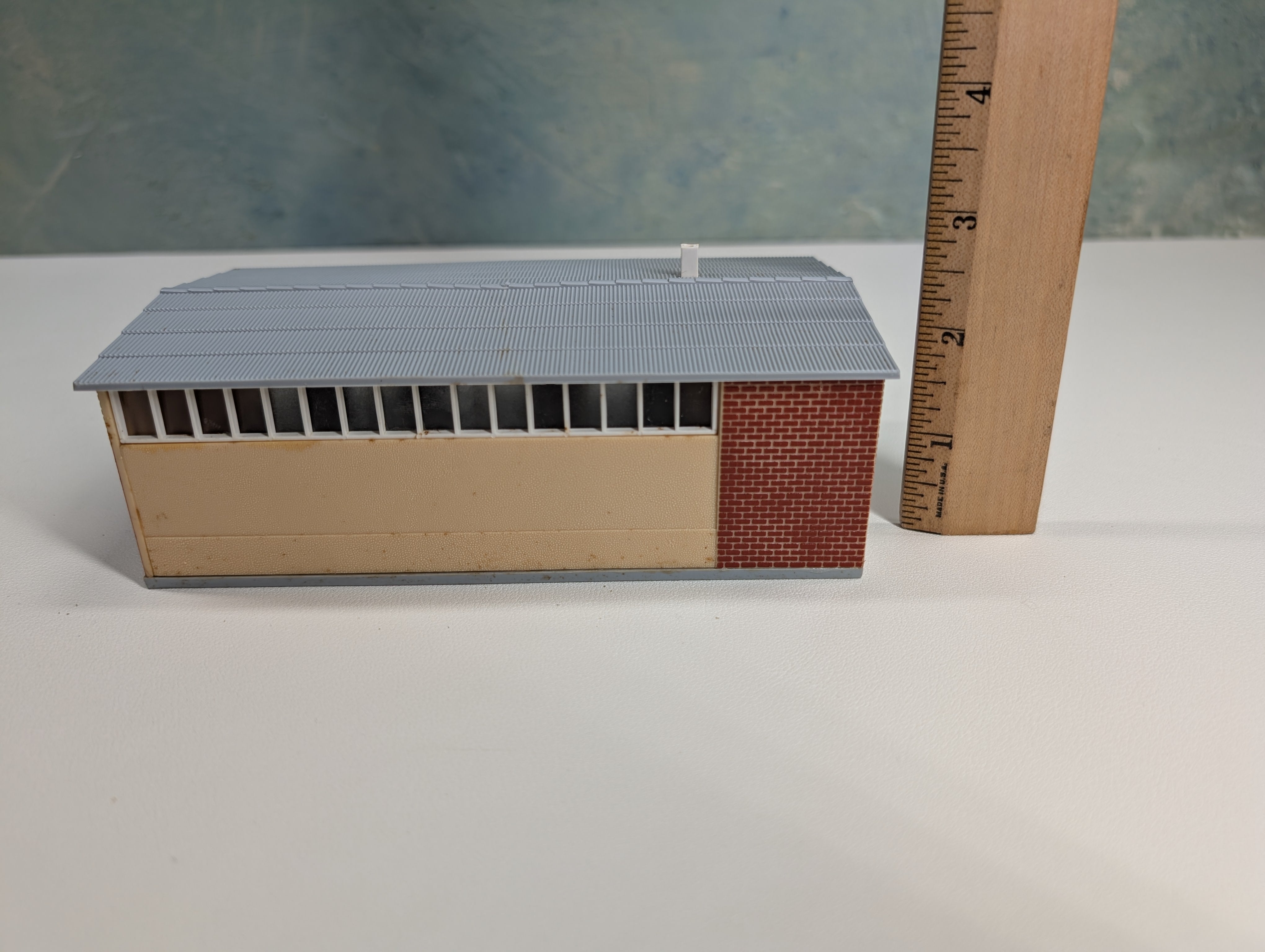 USED Vollmer 553 HO Scale Brick Warehouse