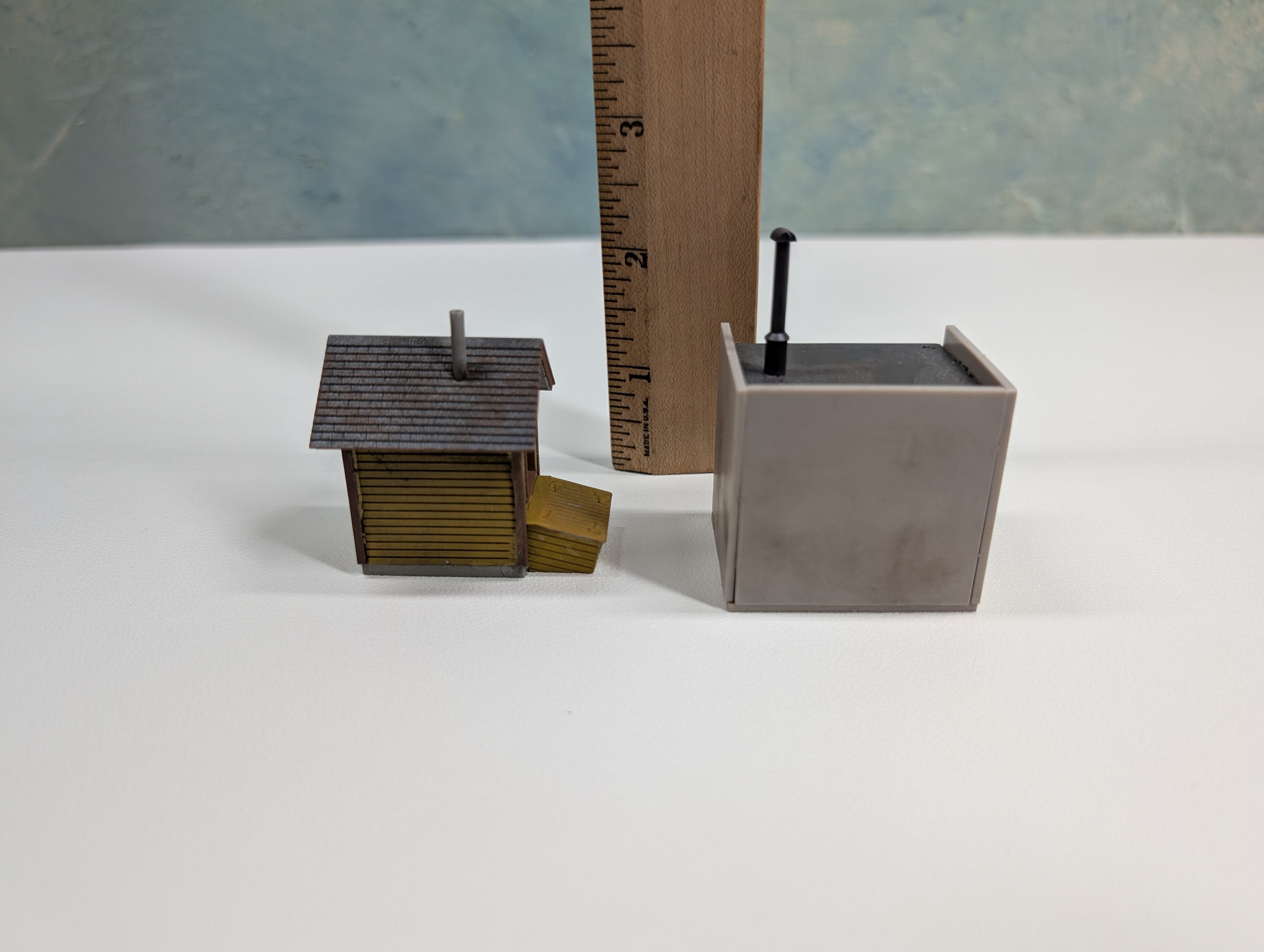 USED HO Scale Two Small Buildings, Shed, Shanty