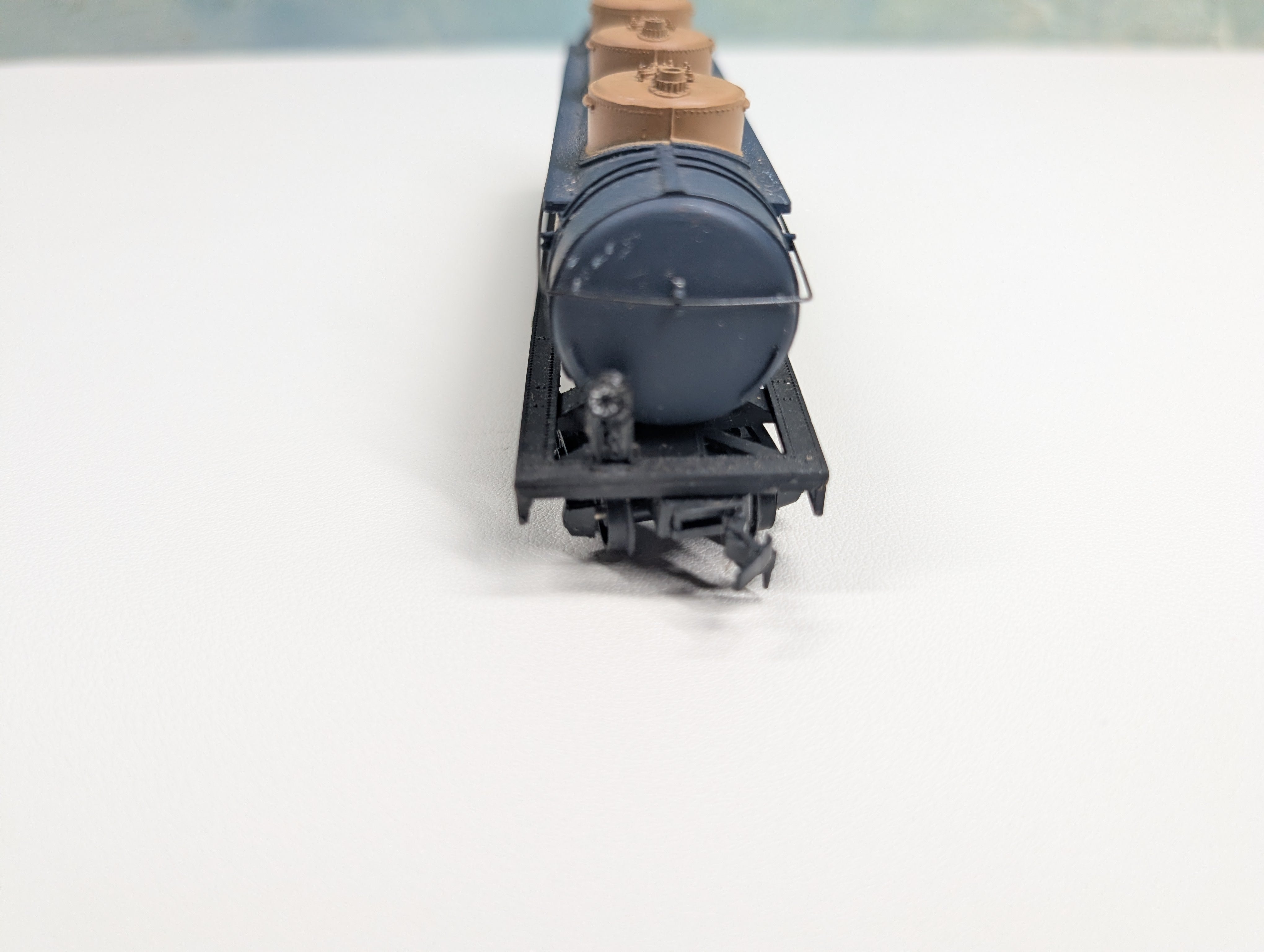 USED AHM HO Scale Triple Dome Tank Car Union 76 UCOX #10162