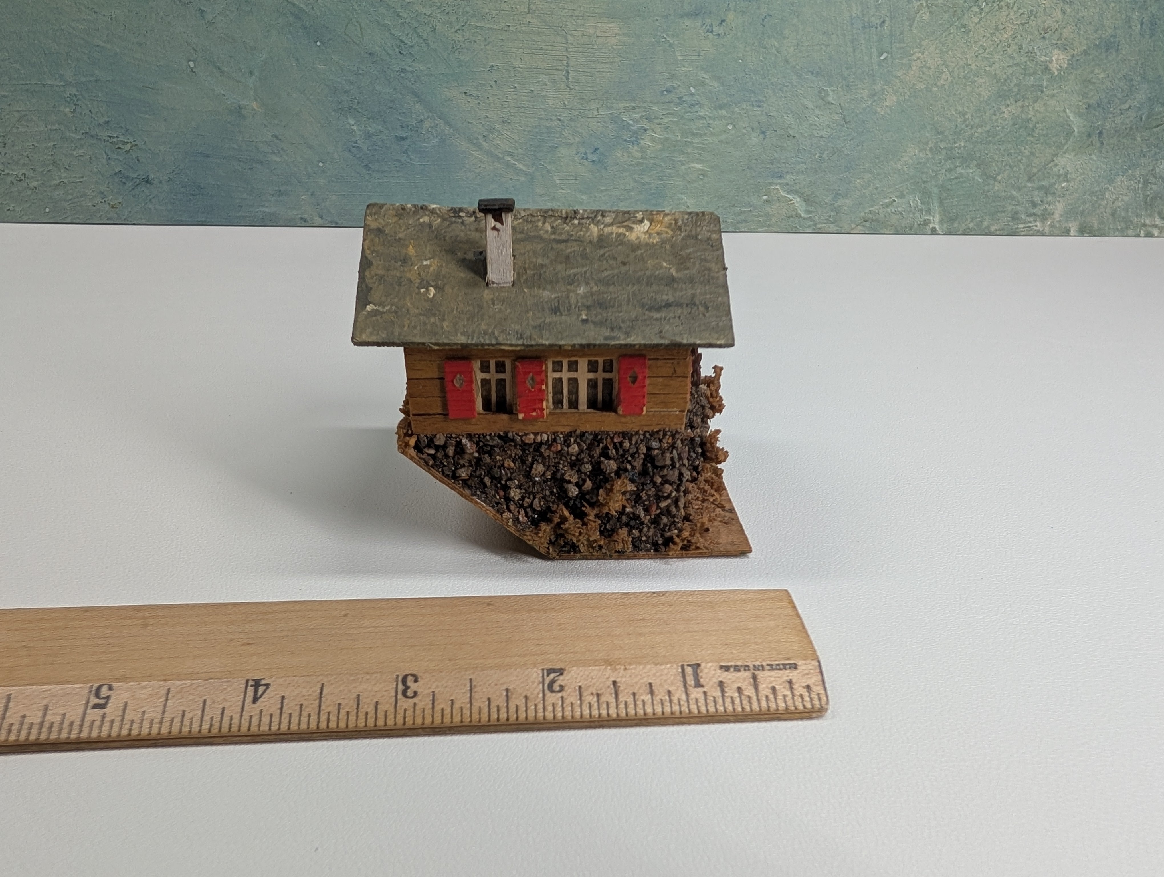 USED Faller 294 HO Scale House on Hill